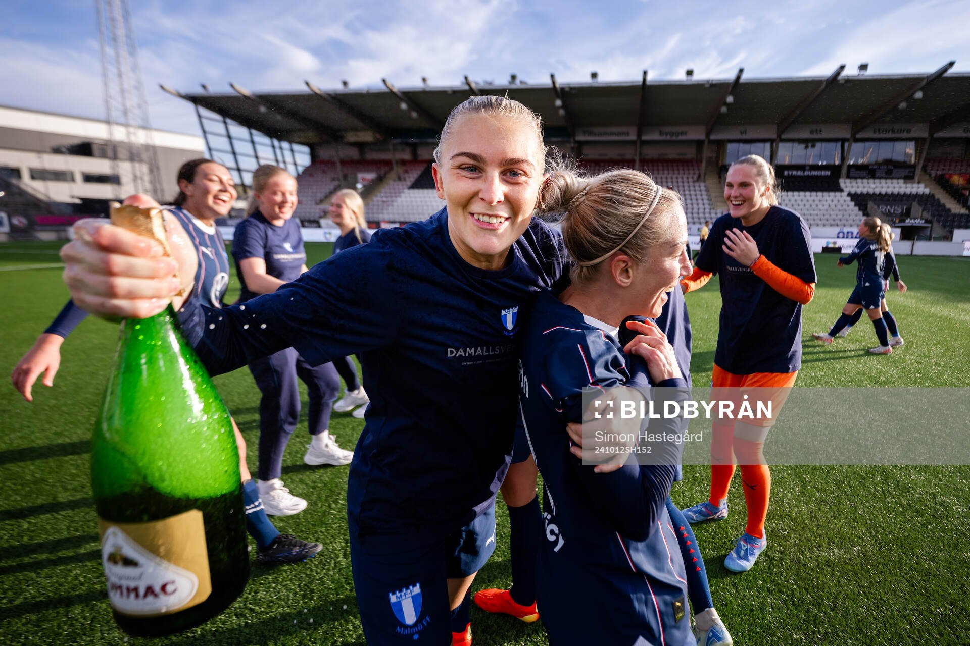 Malmö FFs Malmö FFs Mia Persson och Beatrice Persson