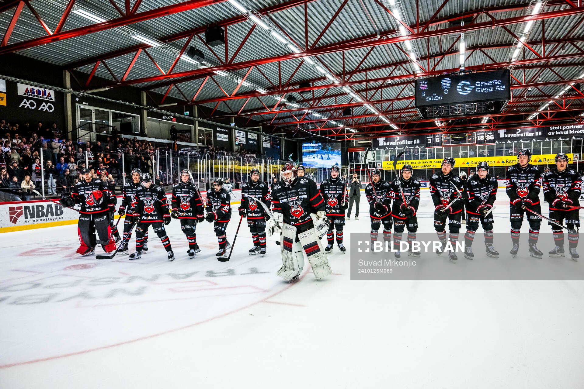 Nybros spelare jublar