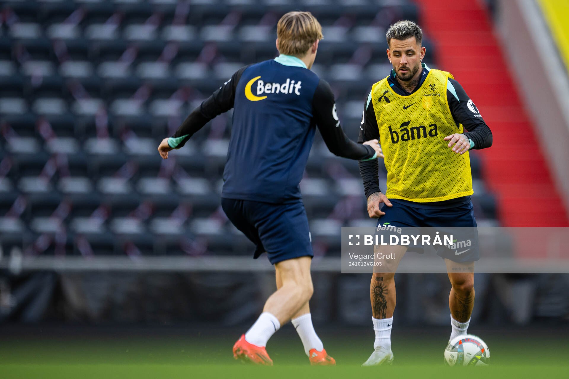 Jens Petter Hauge and Aron Dønnum of the Norwegian