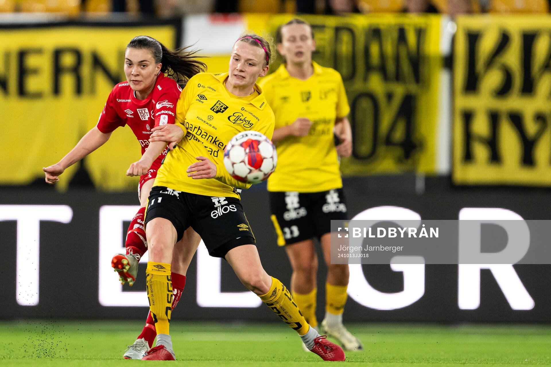 Tyresös Elsa Bromé och Elfsborgs Leann Nyström