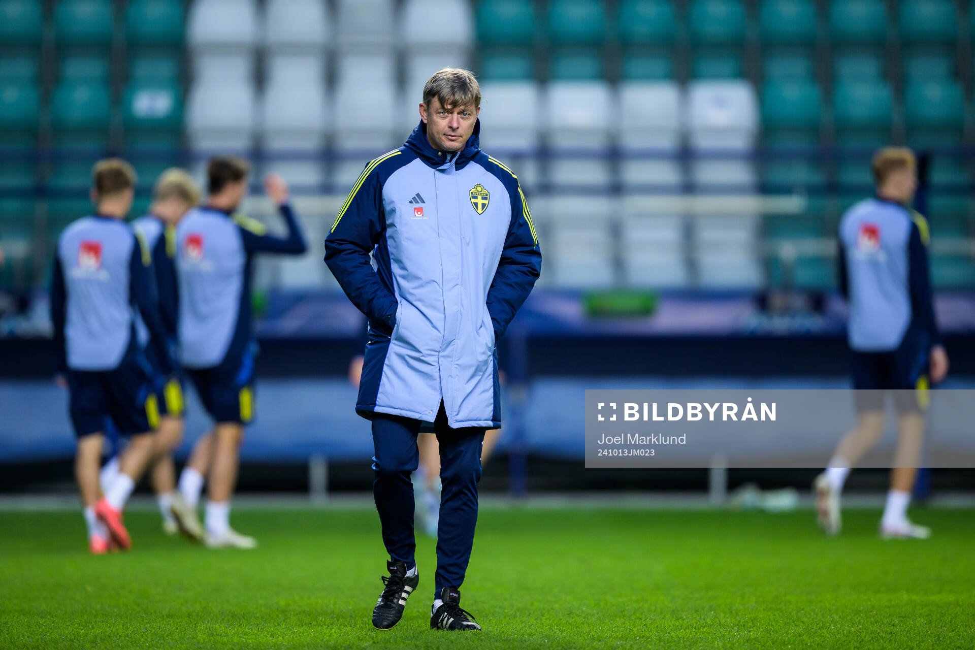 Head coach Jon Dahl Tomasson of the Swedish men's national