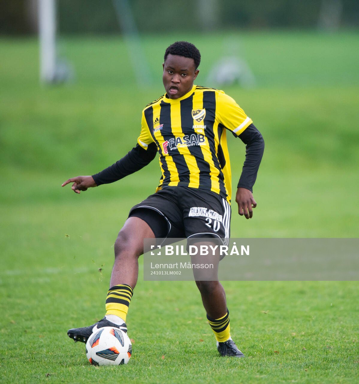 IFK Hässleholms Joshua Mpoze i matchen i U19 mellan IFK