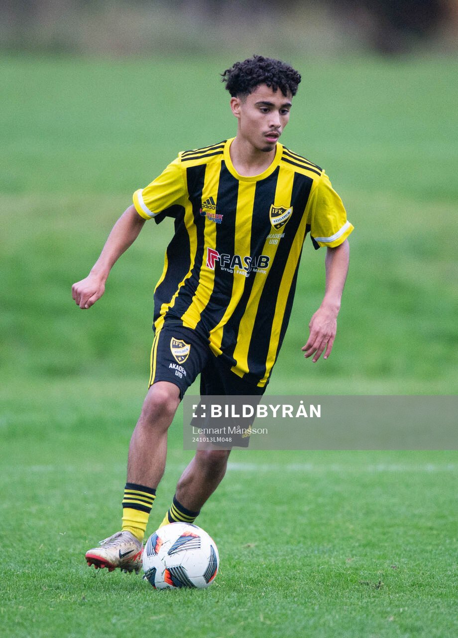 IFK Hässleholms Zeidan Sala i matchen i U19 mellan IFK Hässleholm och Linero IF i Hässleholm 13 oktober 2024.