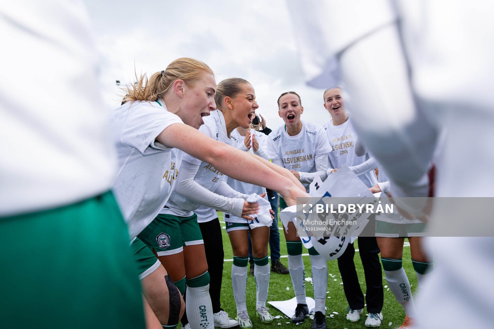 Alingsås spelare jublar över avancemanget till