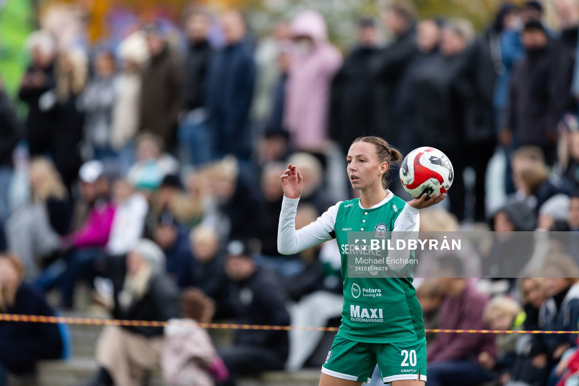 Alingsås Emmy Blomberg under fotbollsmatchen i Elitettan mellan Alingsås och Sunnanå den 13 oktober 2024 i Alingsås. 