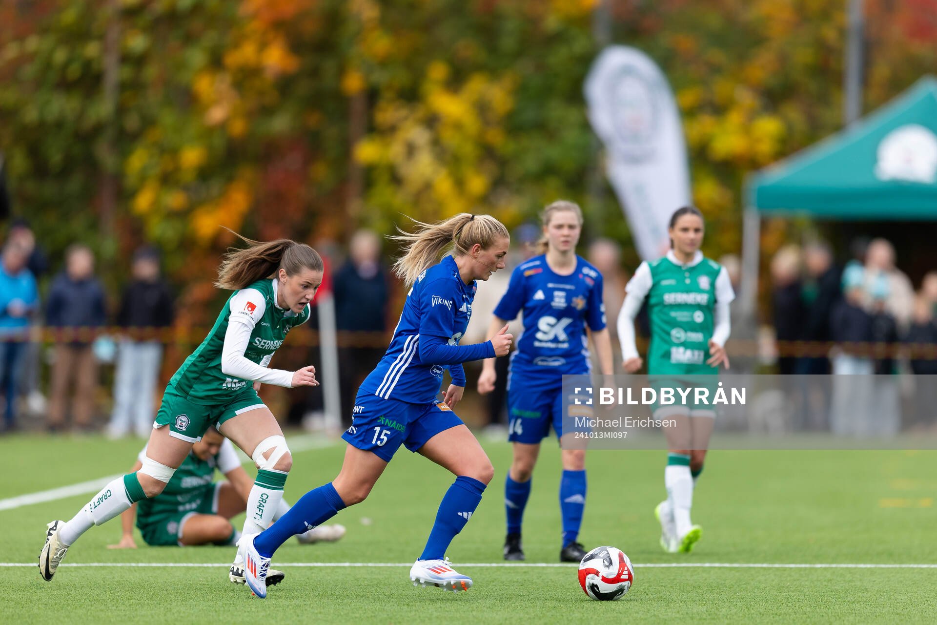 Sunnanås Ellen Schampi under fotbollsmatchen i Elitettan mellan Alingsås och Sunnanå den 13 oktober 2024 i Alingsås. 