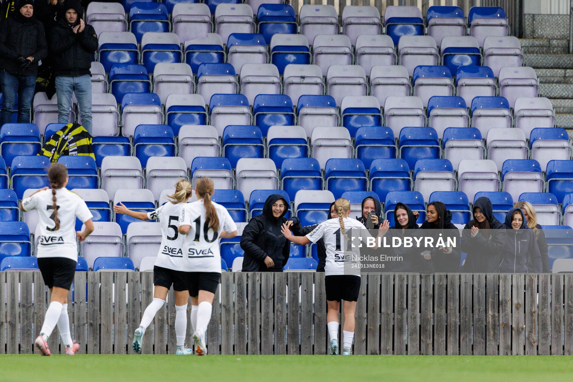 AIKs Nova Selin jublar