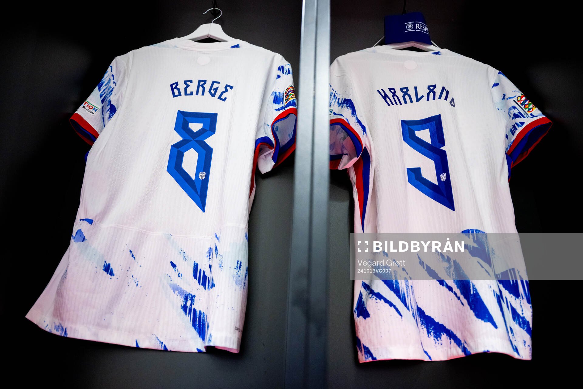 The kits of Sander Berge and Erling Braut Haaland of Norway