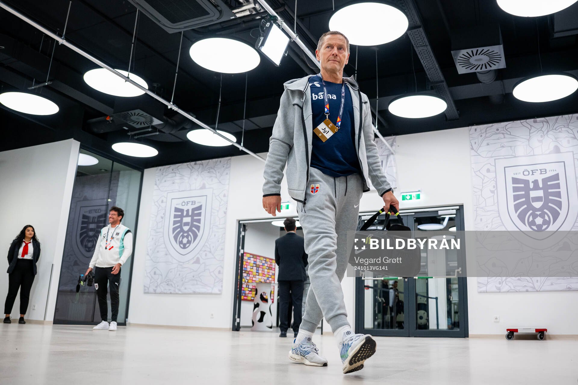 John Arvid Skistad, masseur of Norway, arrives
