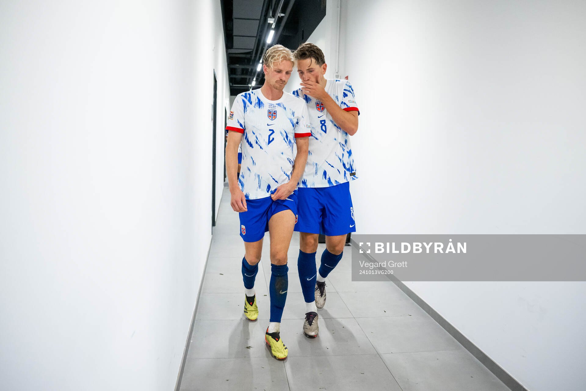 Morten Thorsby and Sander Berge of Norway at half-time