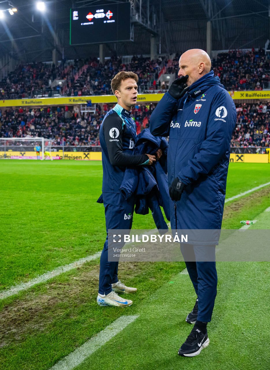 Felix Horn Myhre and Ståle Solbakken, head coach of