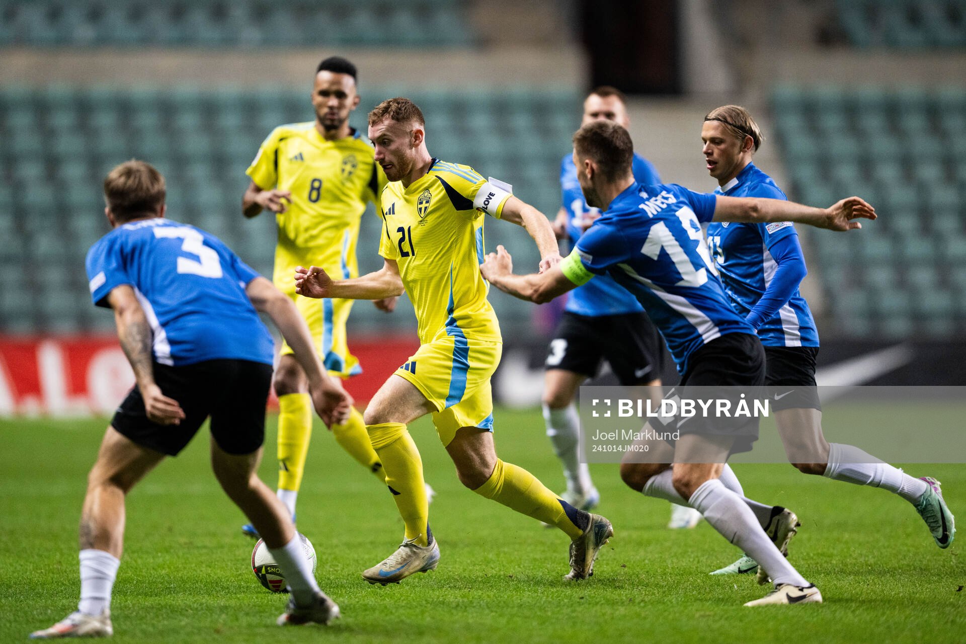 Dejan Kulusevski of Sweden and Karol Mets of Estonia