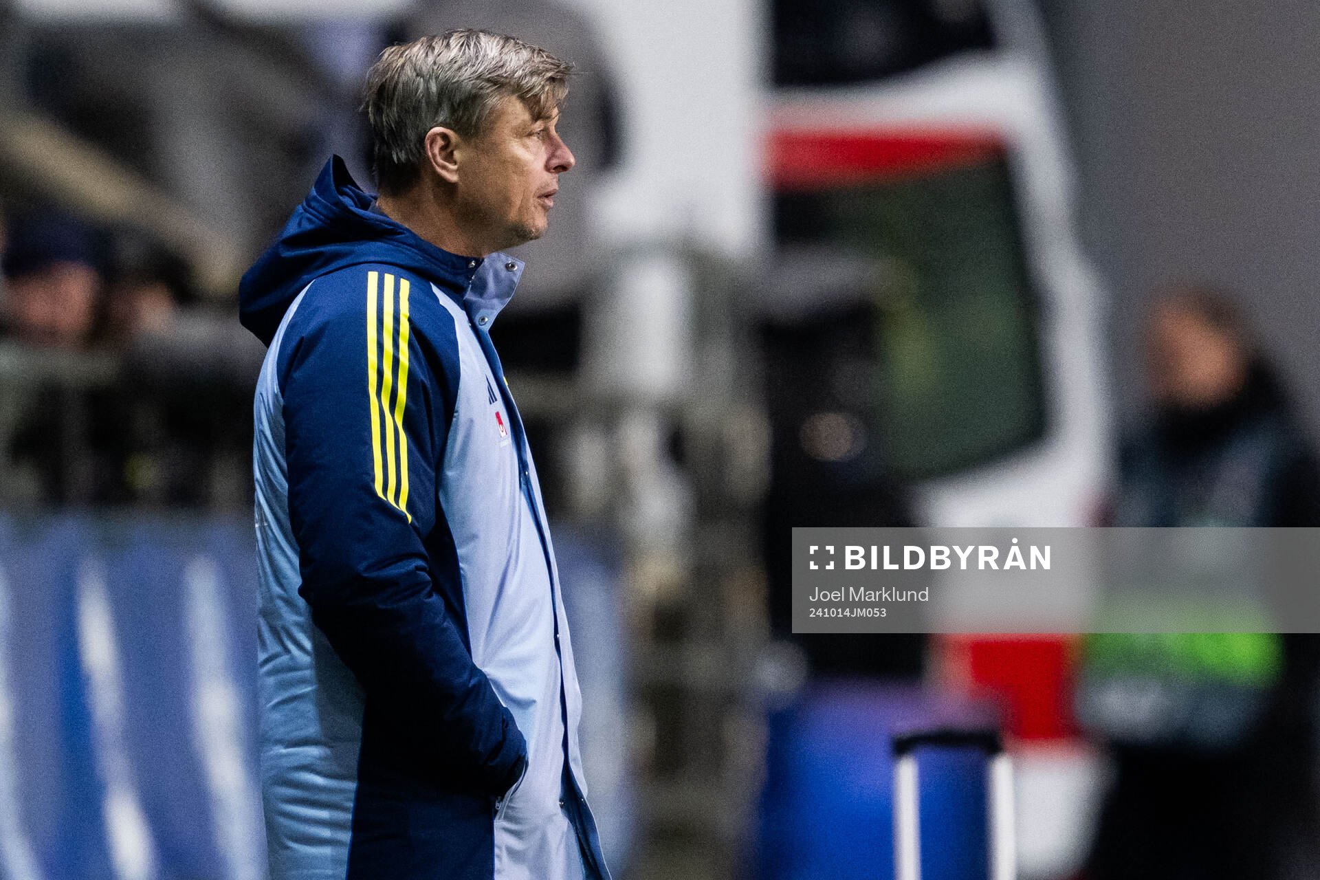 Head coach Jon Dahl Tomasson of Sweden
