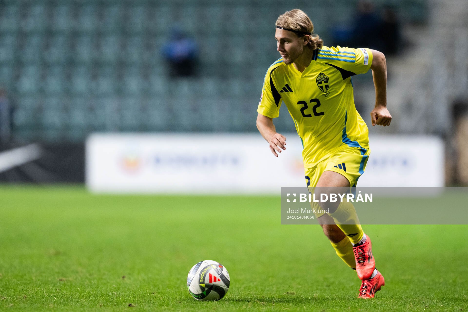 Sebastian Nanasi of Sweden