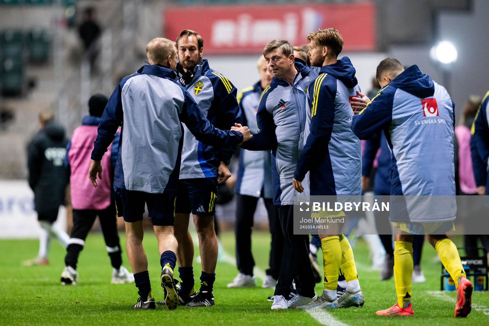Head coach Jon Dahl Tomasson of Sweden
