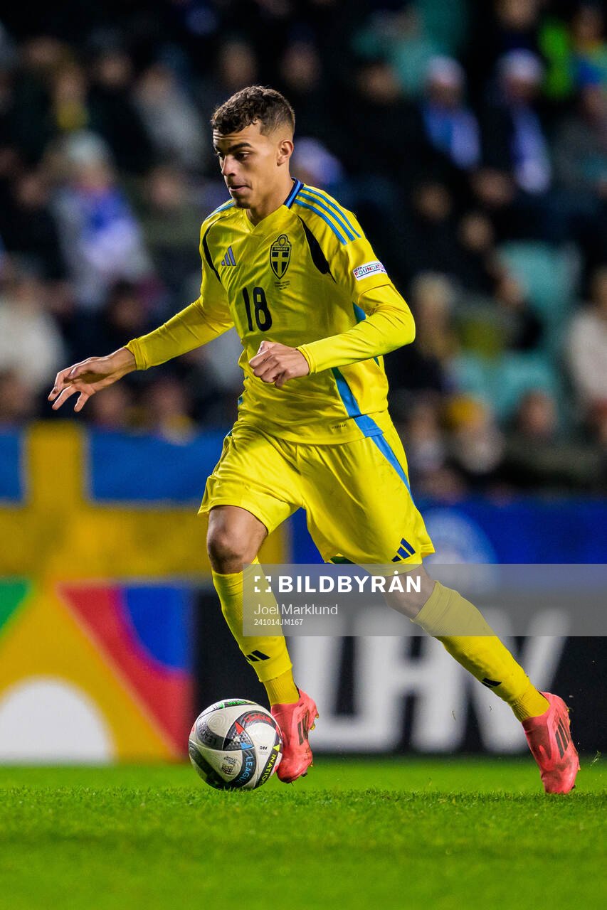 Yasin Ayari of Sweden