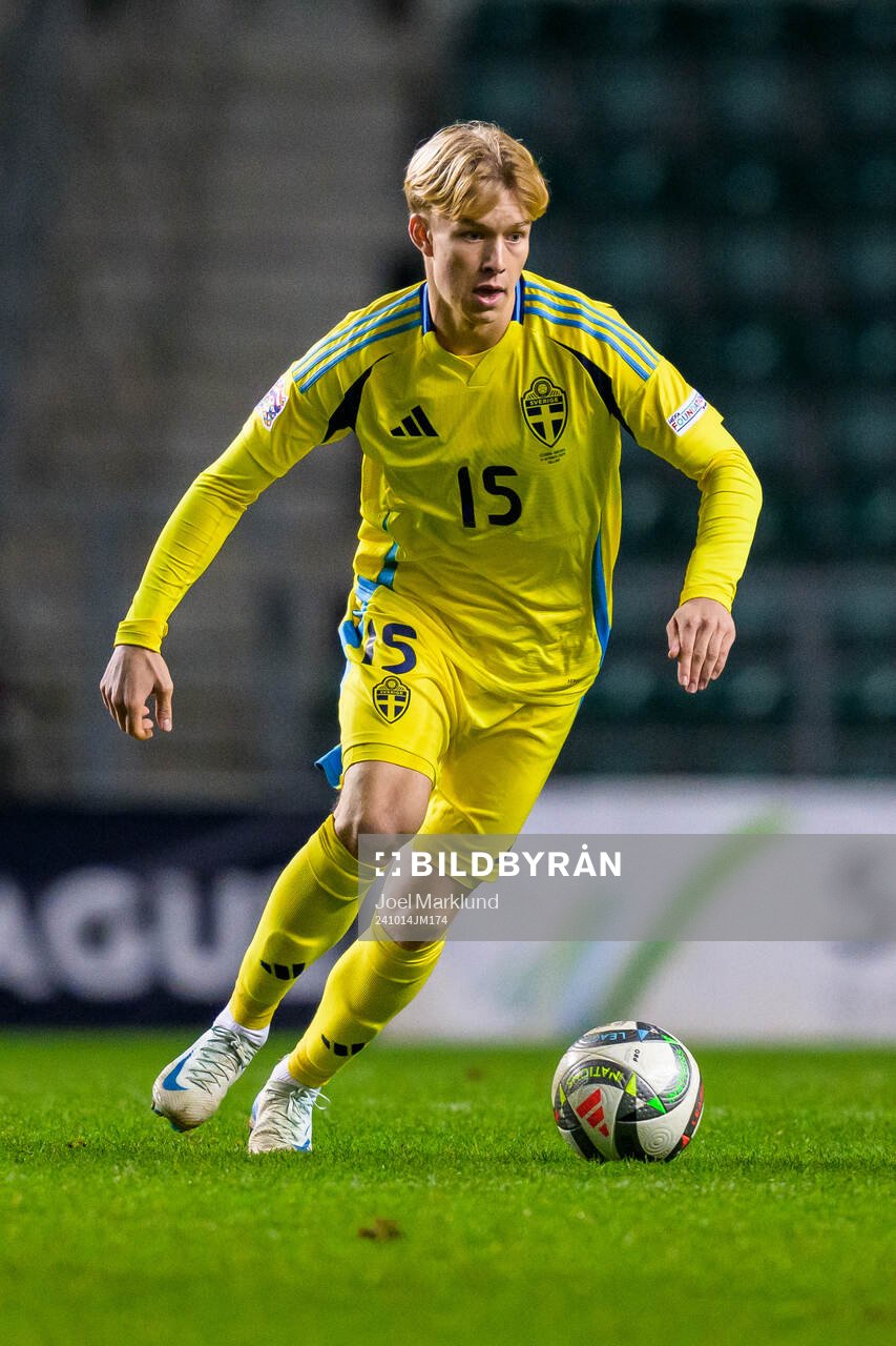 Daniel Svensson of Sweden