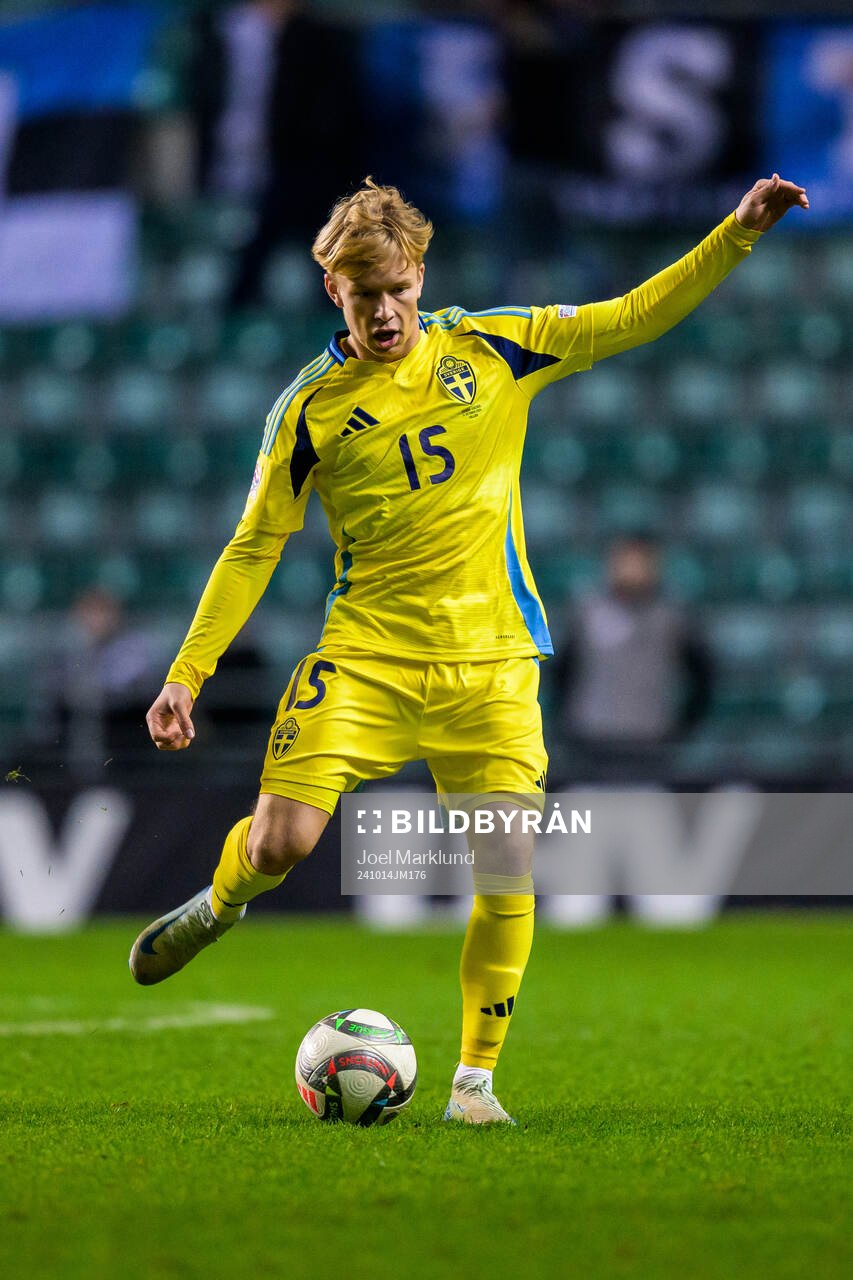 Daniel Svensson of Sweden