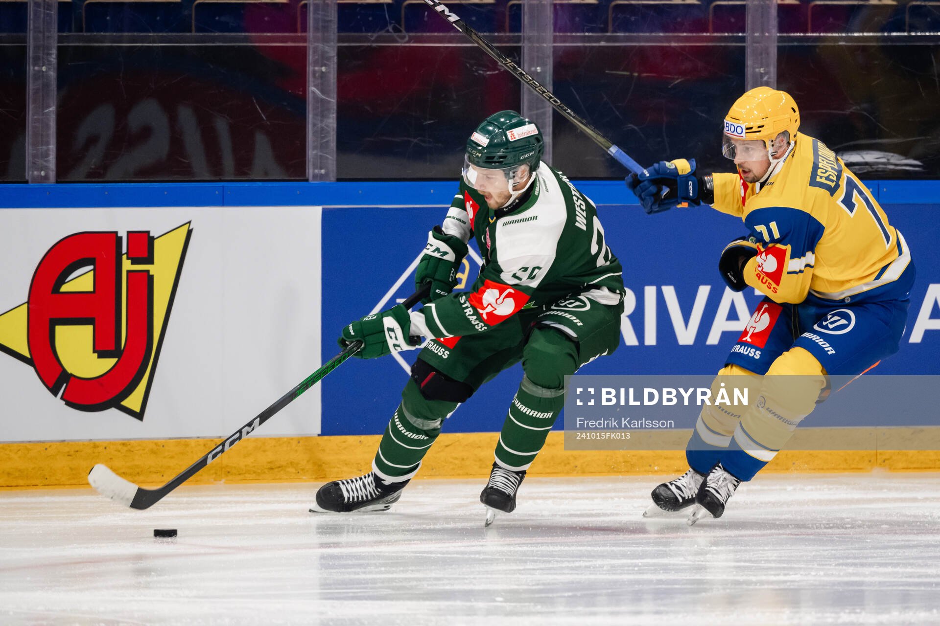 Marcus Westfält of Färjestad  and Stefan Espeland of