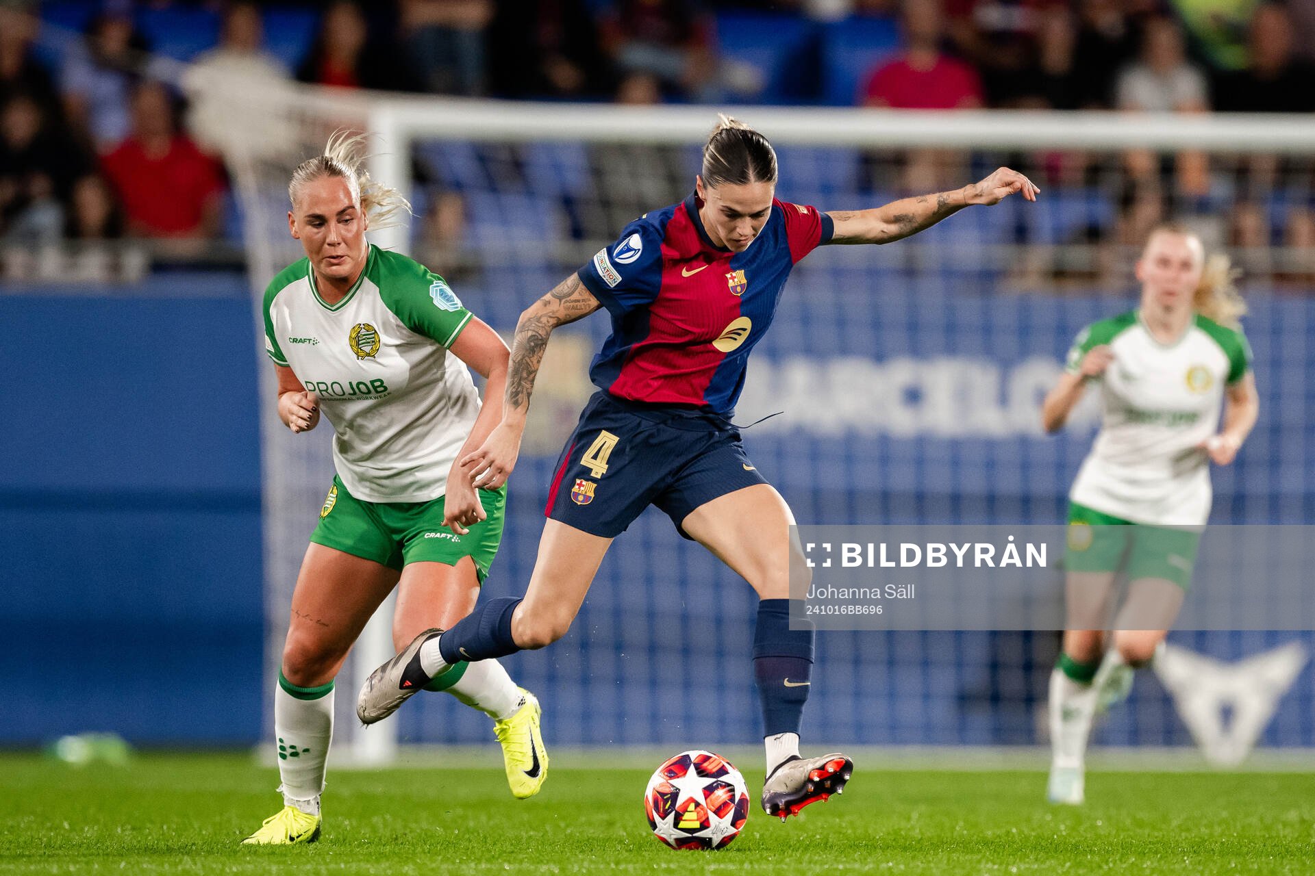 Cathinka Tandberg of Hammarby and Maria Leon of Barcelona