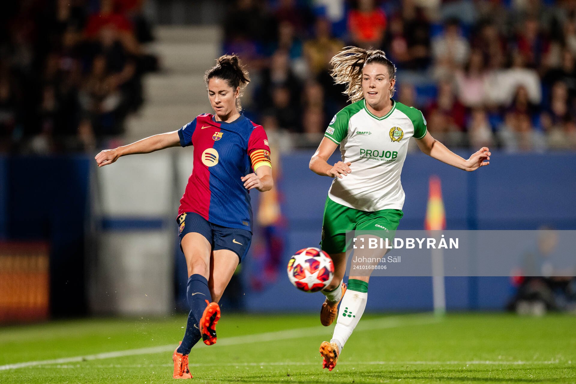 Marta Torrejon of Barcelona and Emma Westin of Hammarby