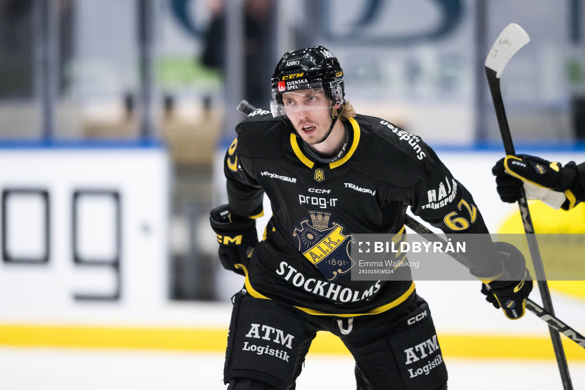 AIKs Simon Åkerström jublar