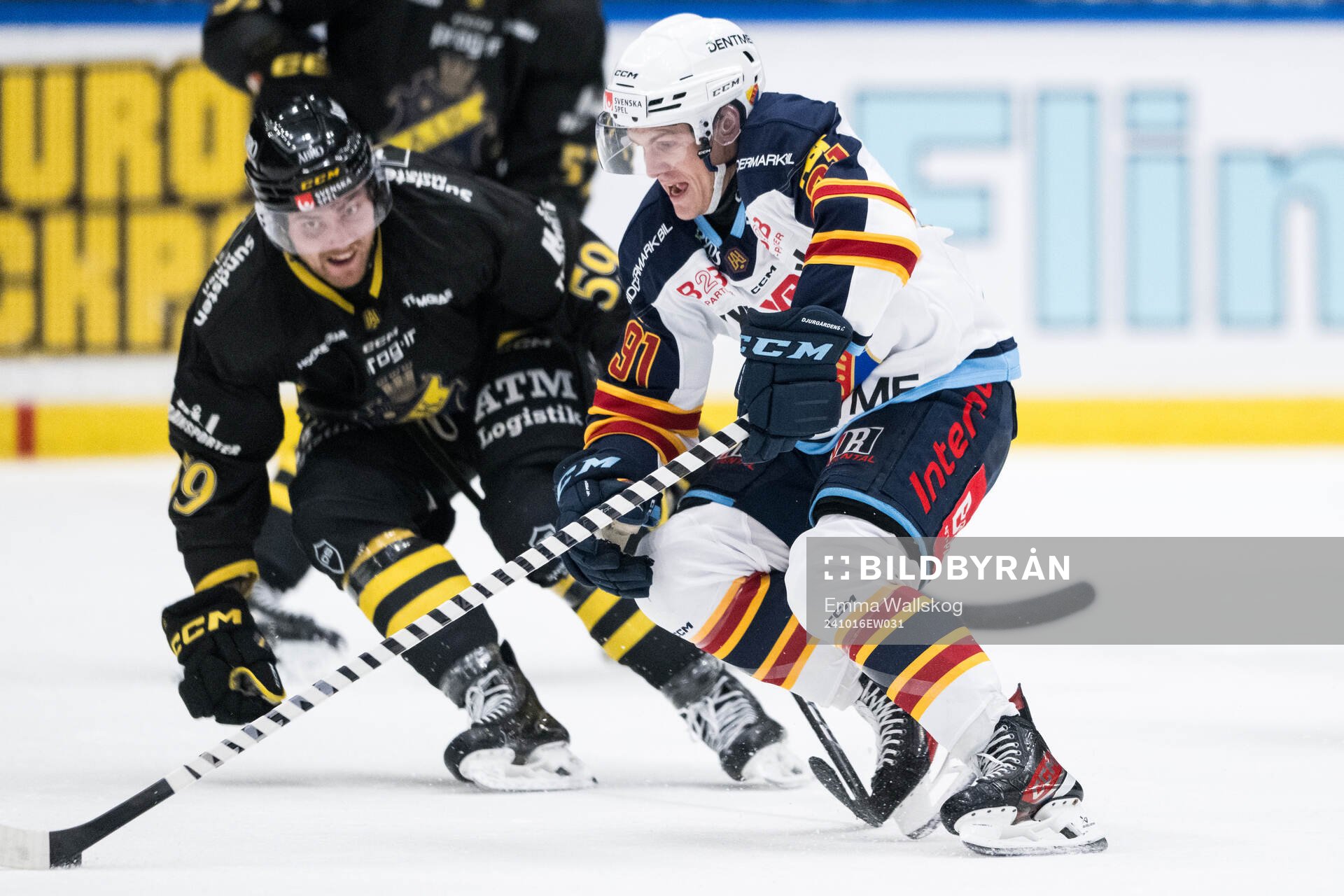 AIKs Macoy Erkamps och Djurgårdens Tyler Kelleher