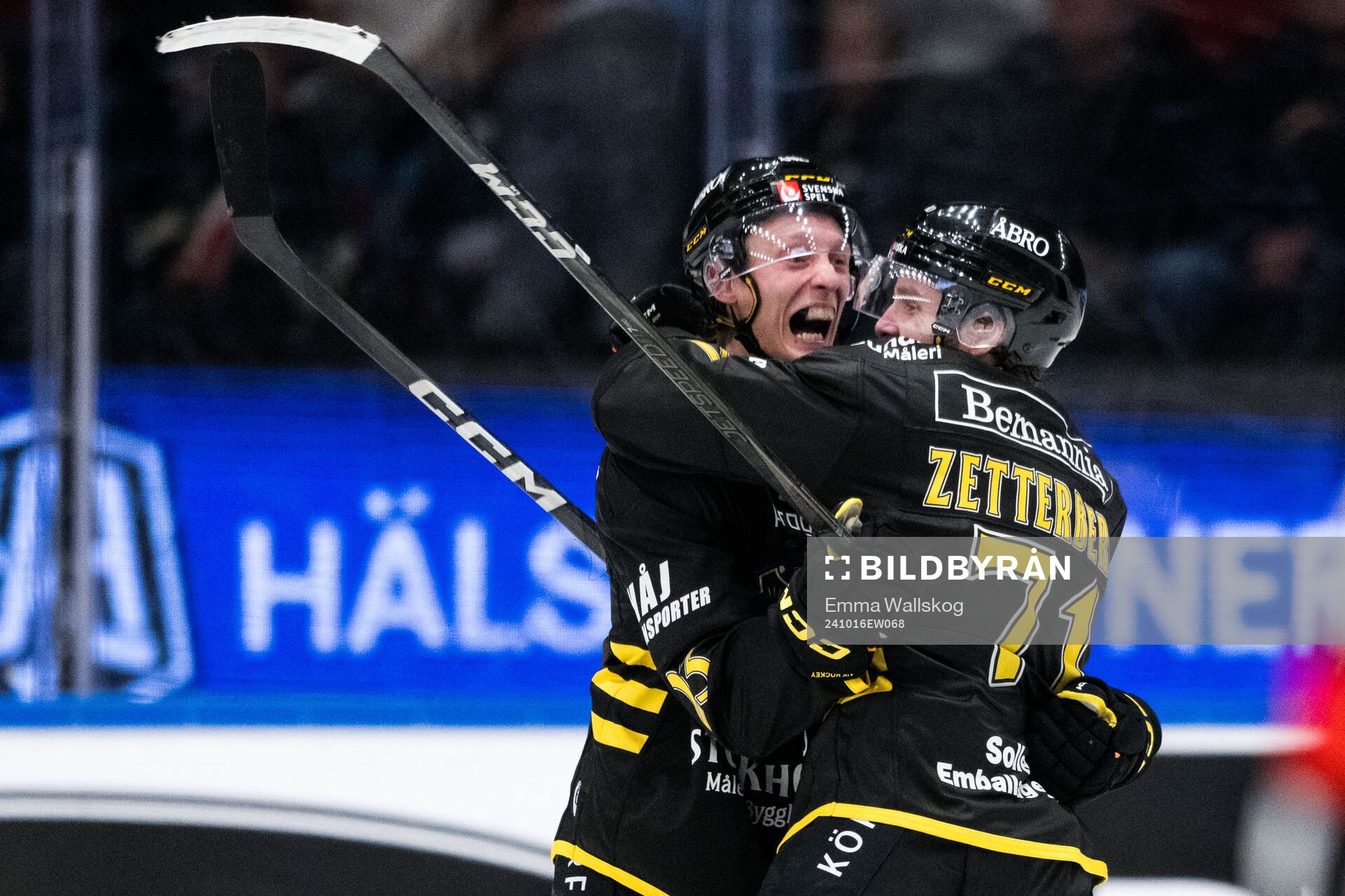 AIKs Lukas Zetterberg och Oliver Tärnström jublar