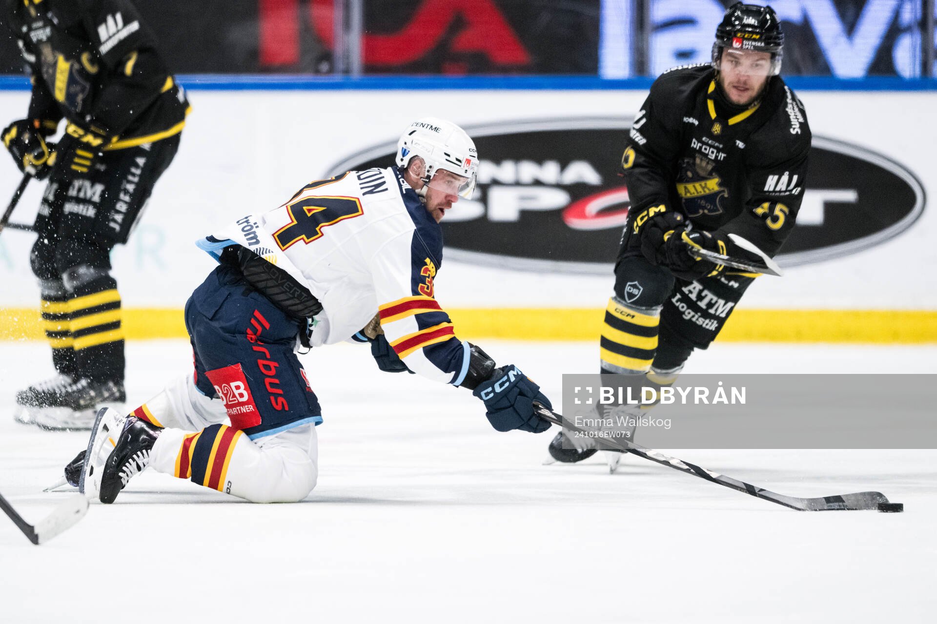 Djurgårdens Daniel Brodin och AIKs Jordan Bellerive
