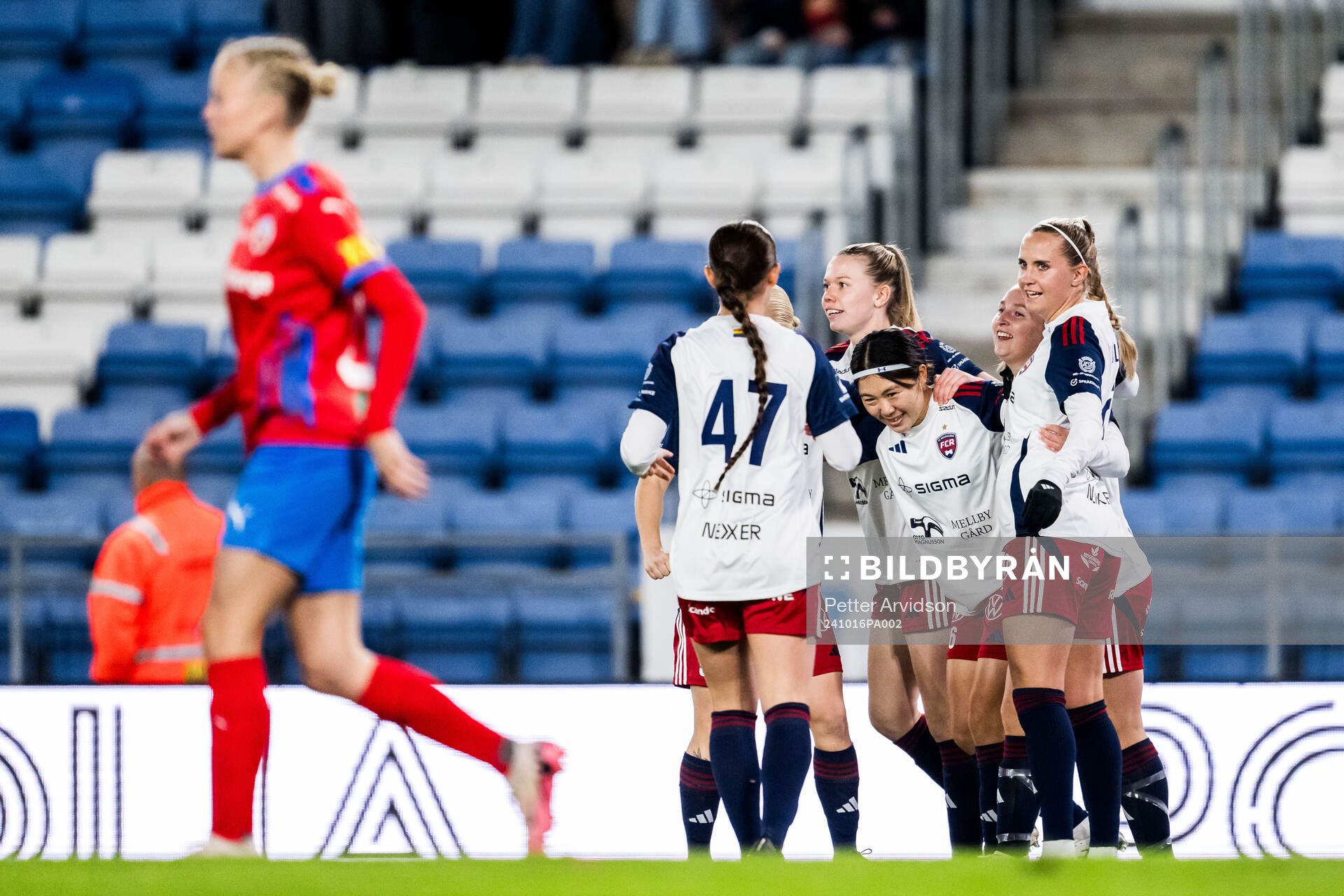 FC Rosengårds Mai Kadowaki jublar