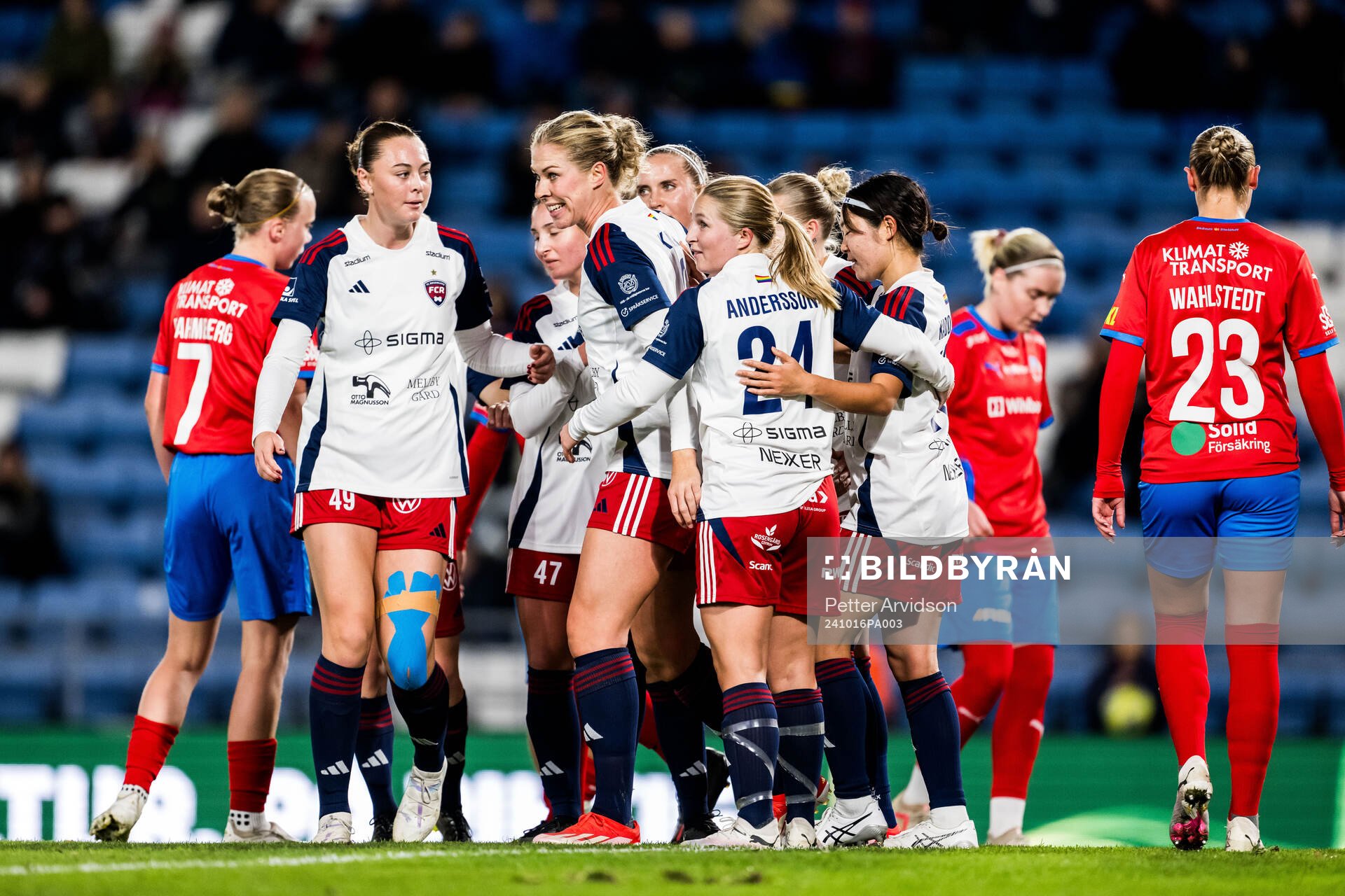 FC Rosengårds Rebecca Knaak jublar