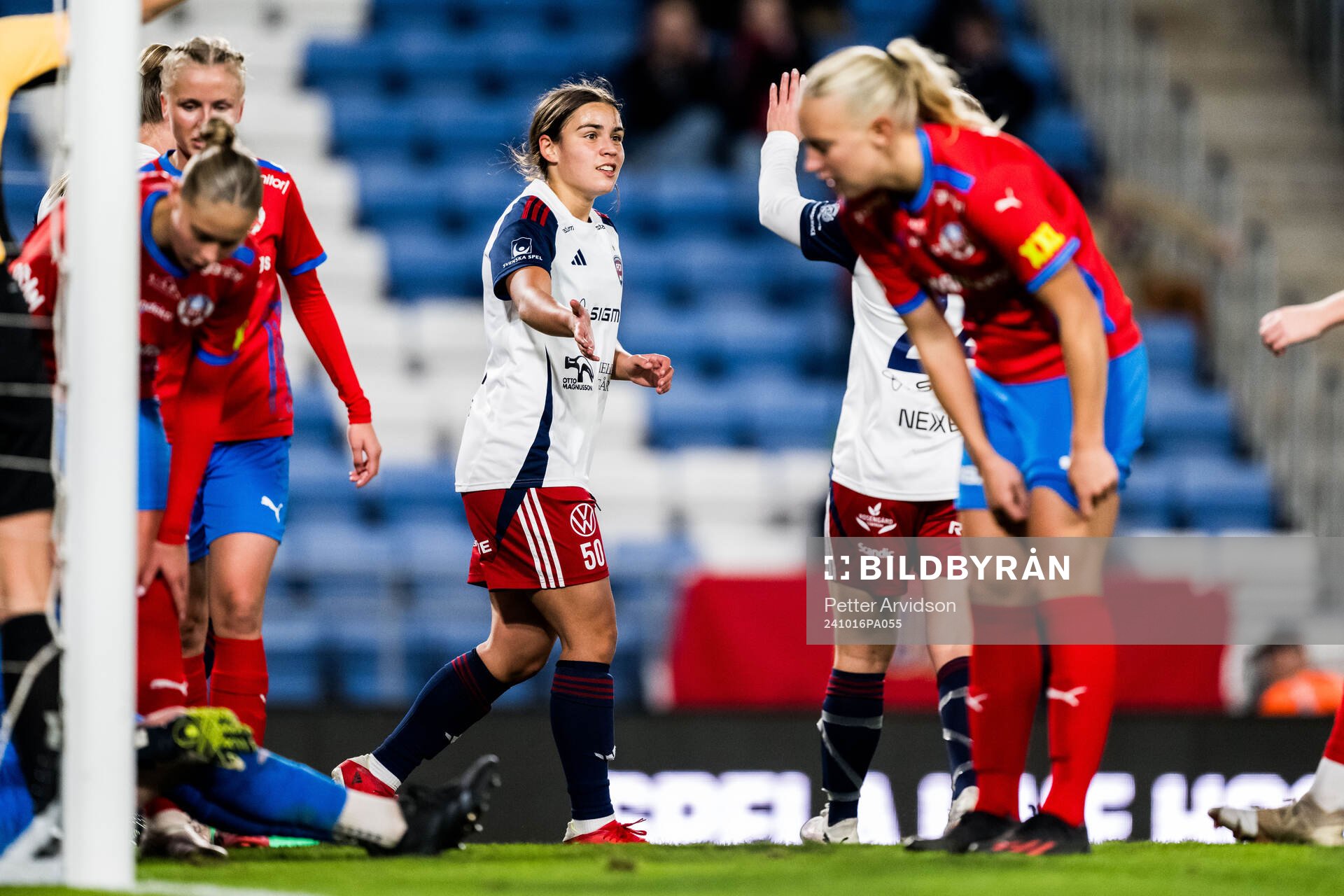 FC Rosengårds Rebecca Maravall jublar efter 0-3 under fotbollsmatchen i Svenska Cupen mellan Helsingborg och FC Rosengård den 16 oktober 2024 i Helsingborg.