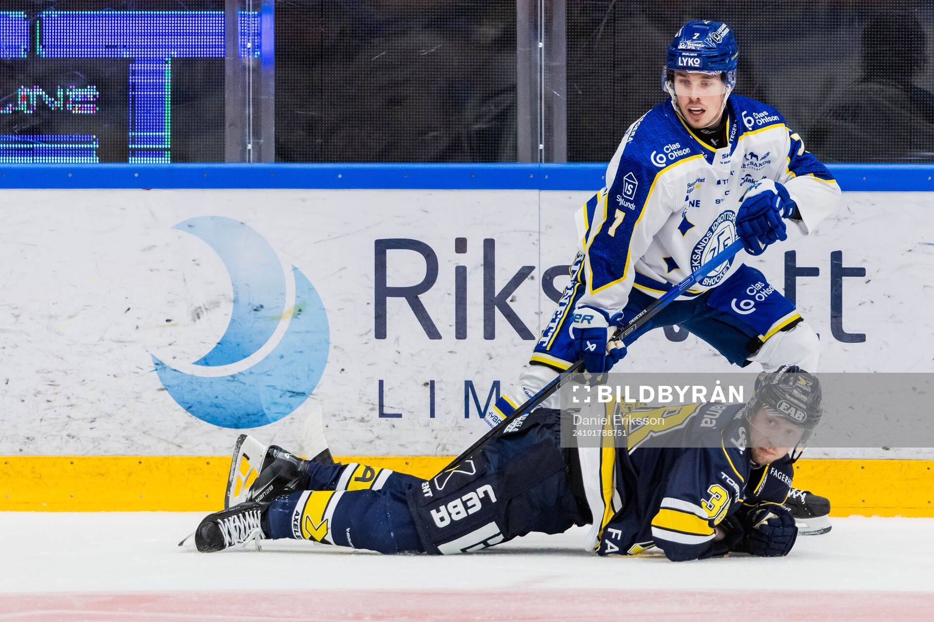 Leksands Marcus Karlberg och HV71s Olle Alsing