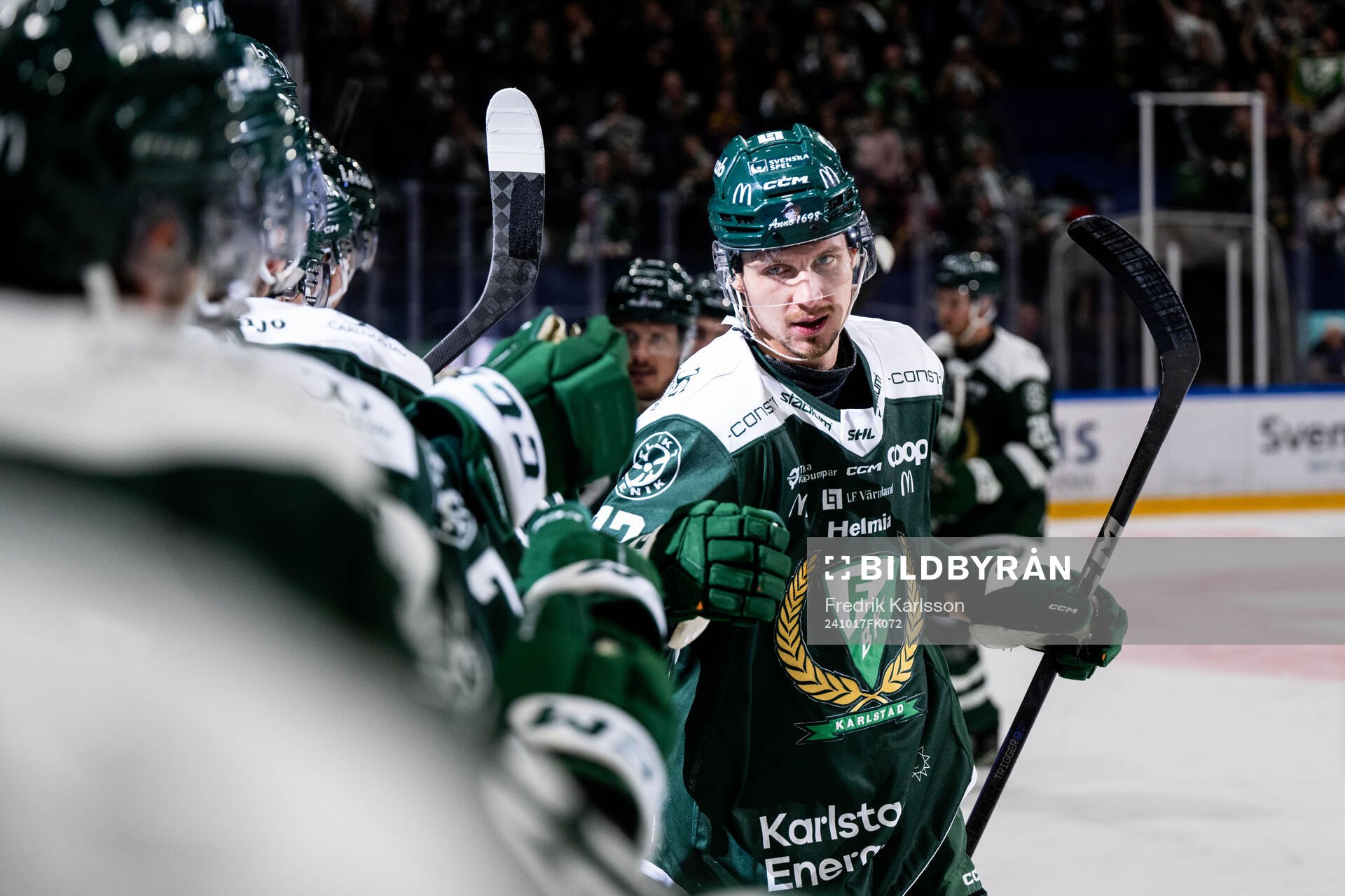 Färjestads Adam Ollas Mattsson jublar
