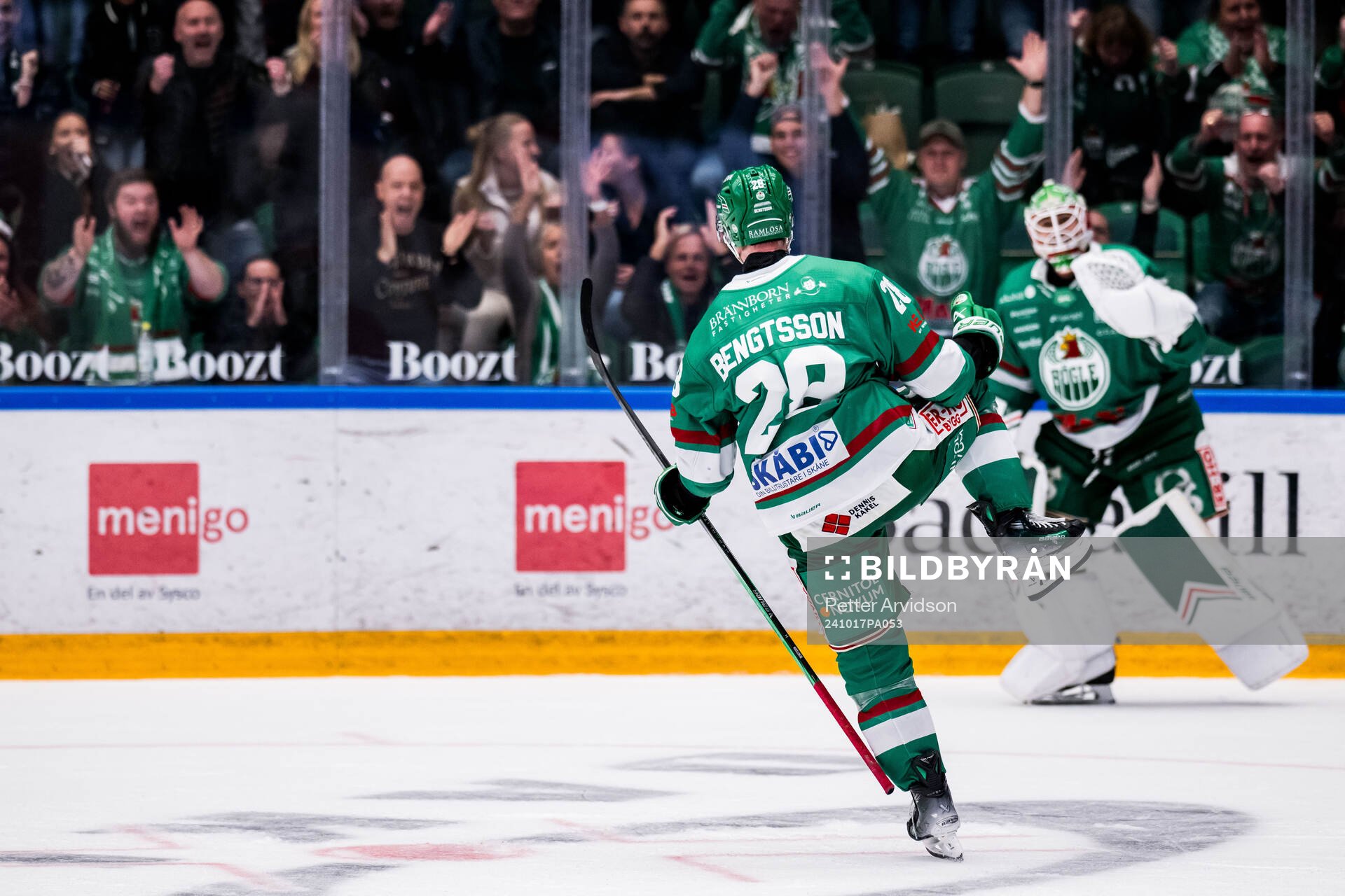 Rögles Anton Bengtsson jublar
