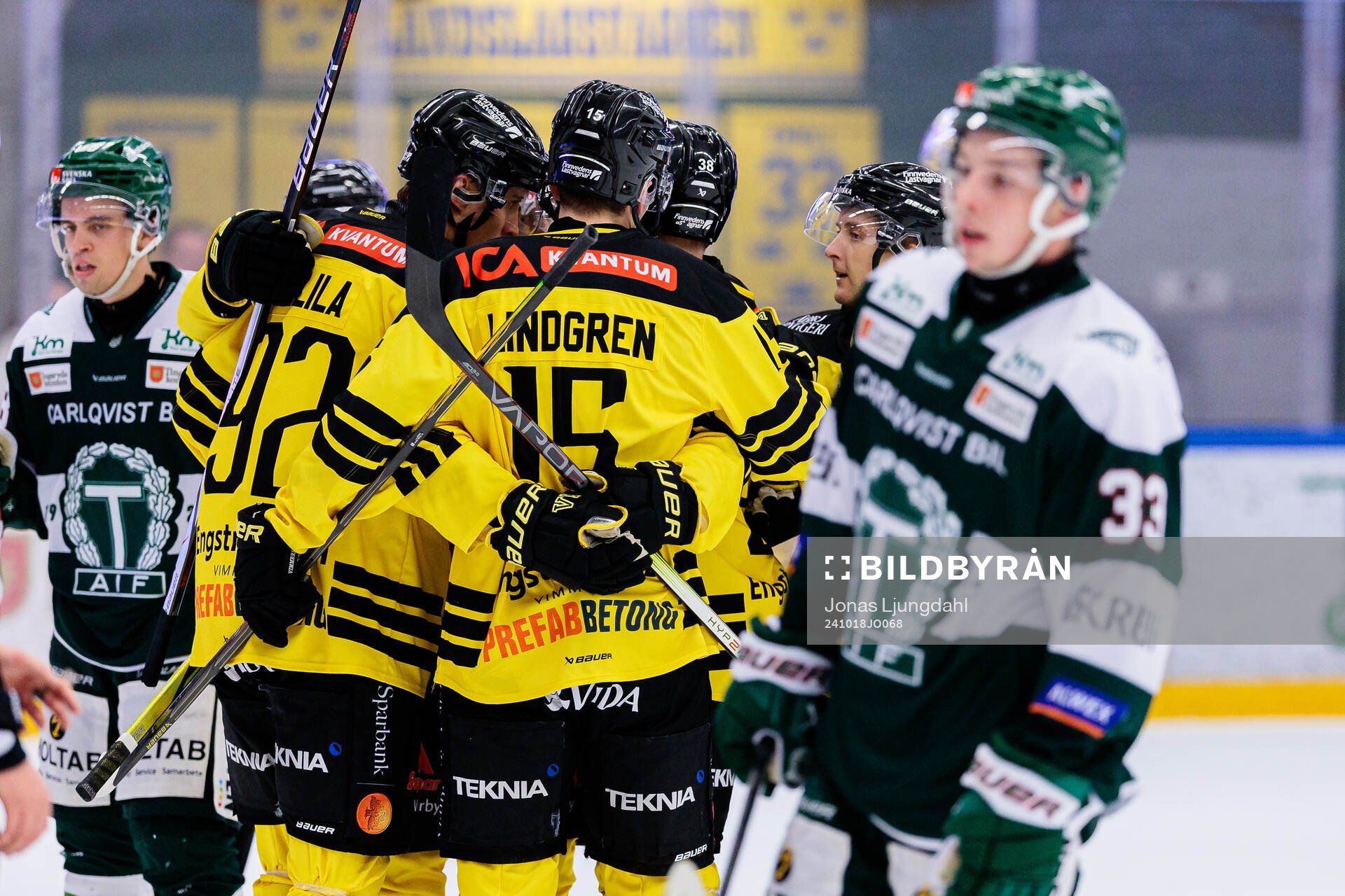 Vimmerbys spelare jublar