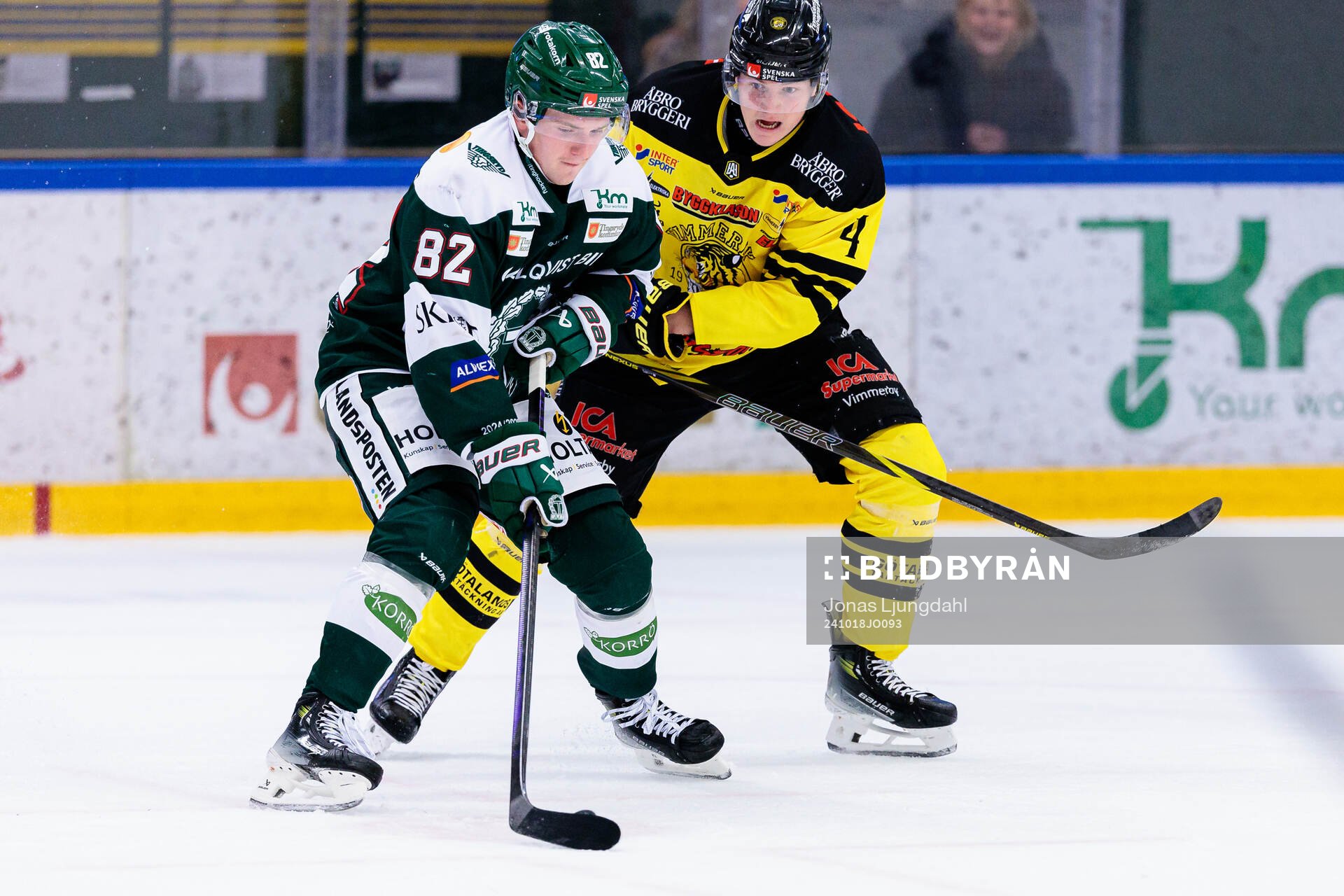 Tingsryds Joel Svensson och Vimmerbys Johan Norberg