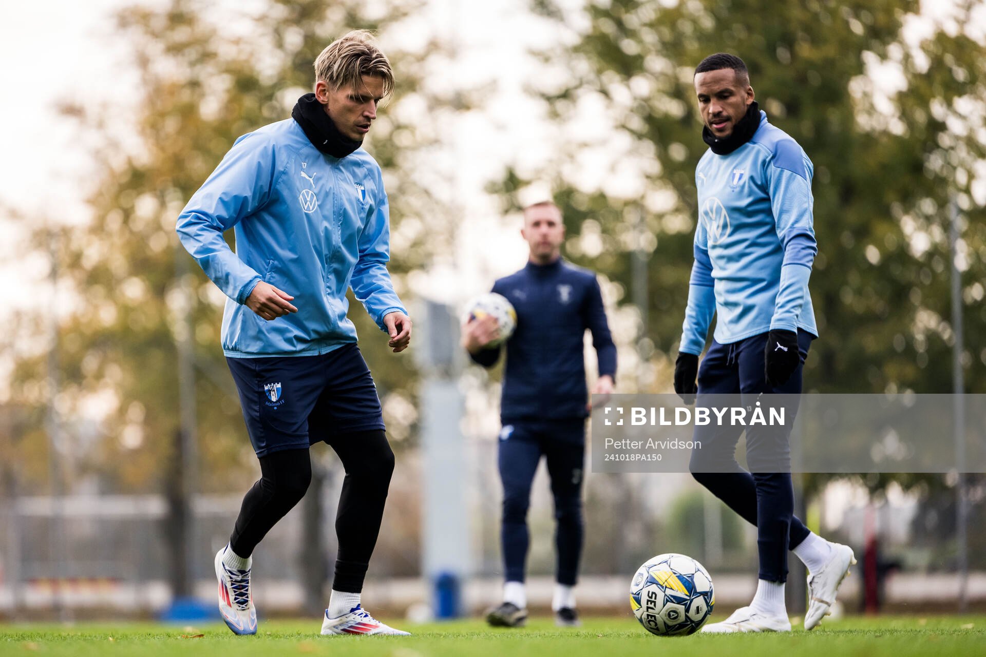 Malmö FFs Jens Stryger Larsen och Martin Olsson