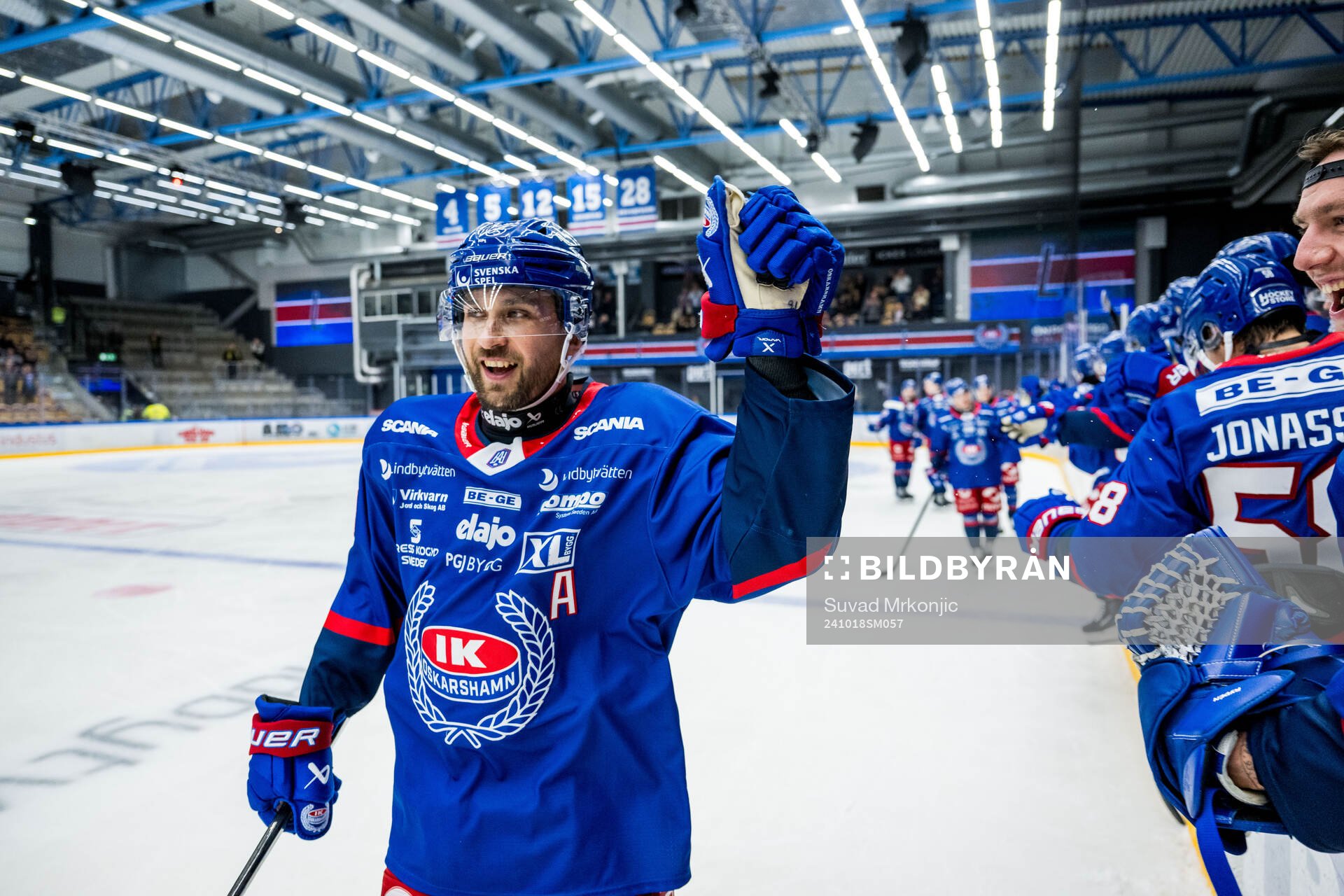 Oskarshamns Eero Savilahti jublar