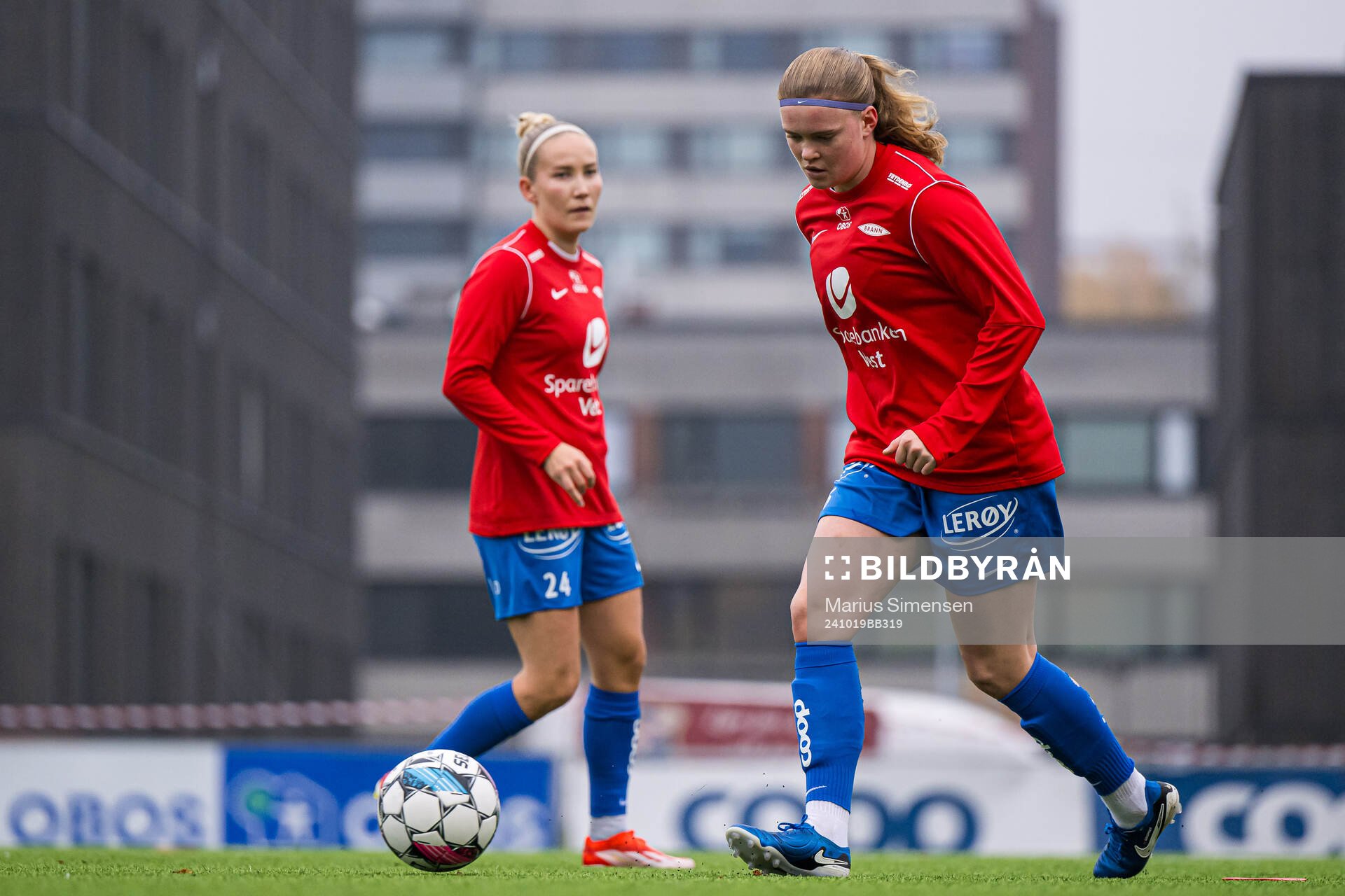 Signe Gaupset of Brann warms up