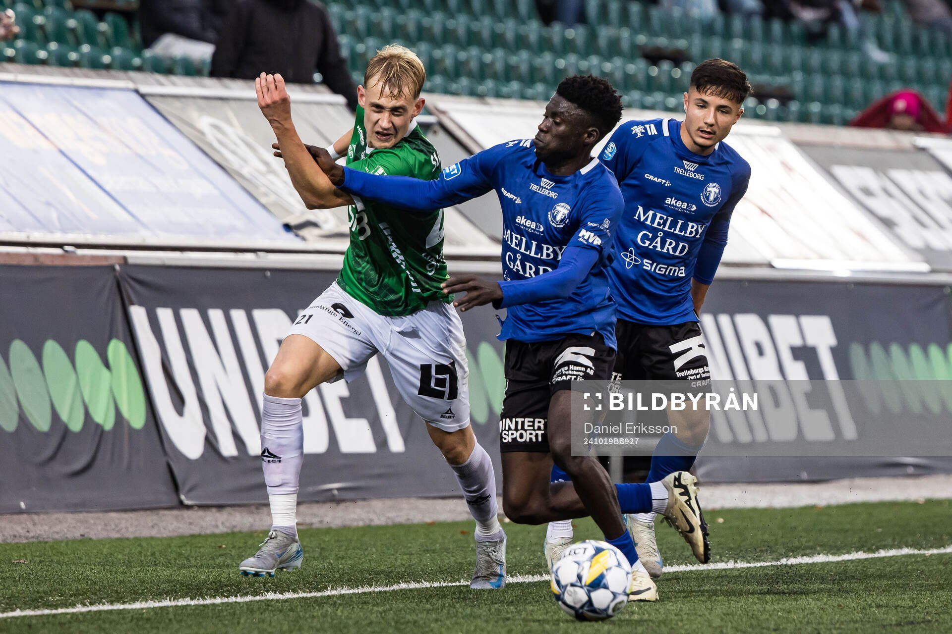 Brages Henry Sletsjøe och Trelleborgs Emmanuel Godwin