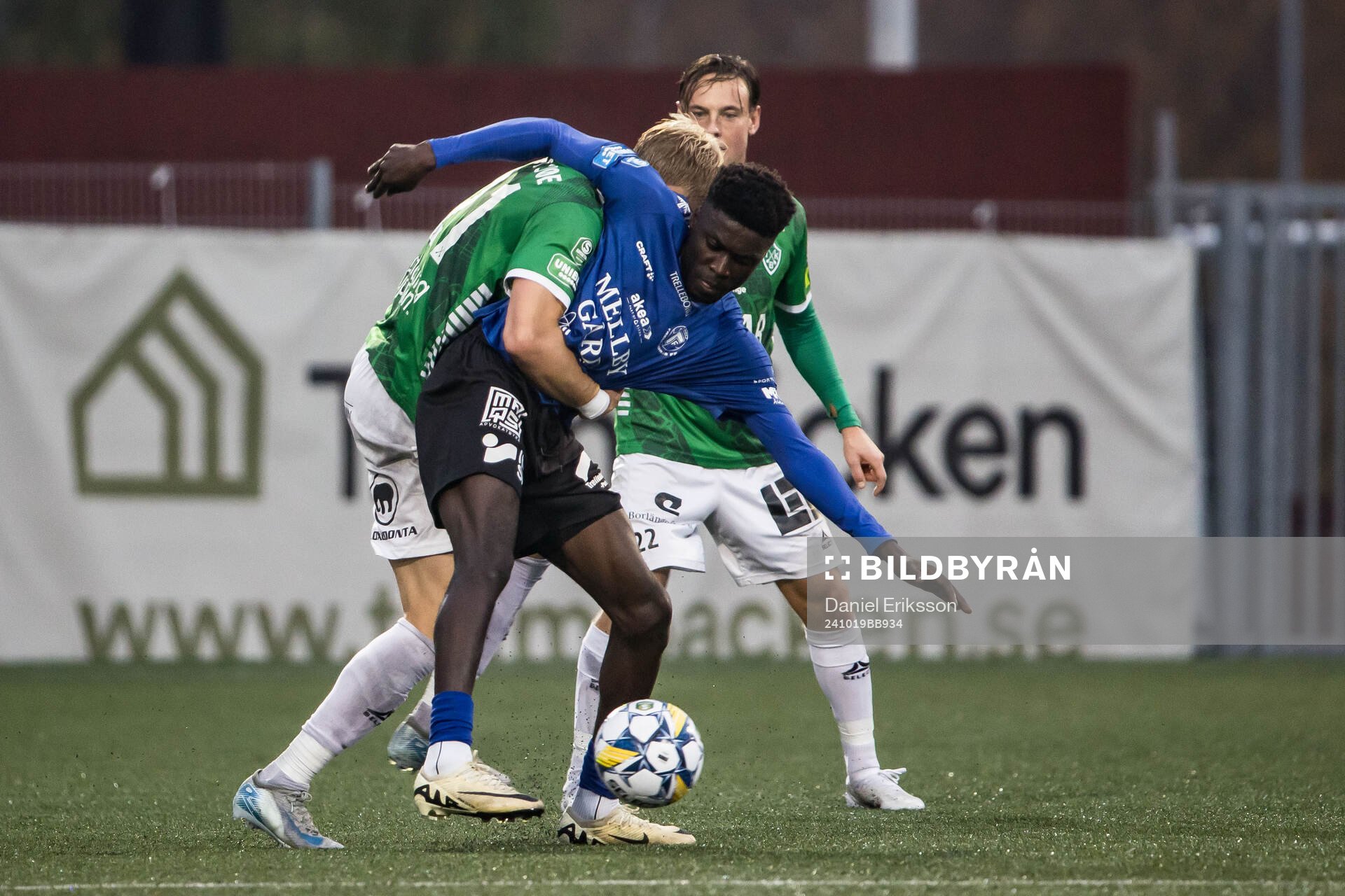 Brages Henry Sletsjøe och Trelleborgs Emmanuel Godwin