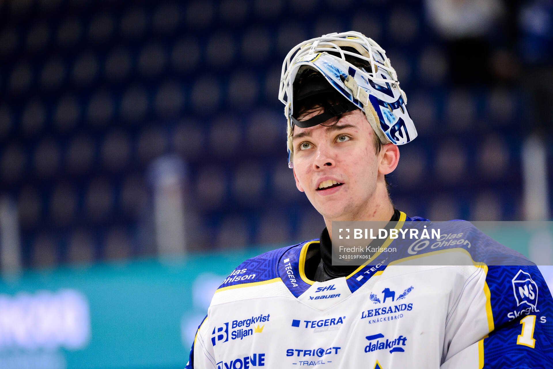 Leksands målvakt Marcus Gidlöf jublar