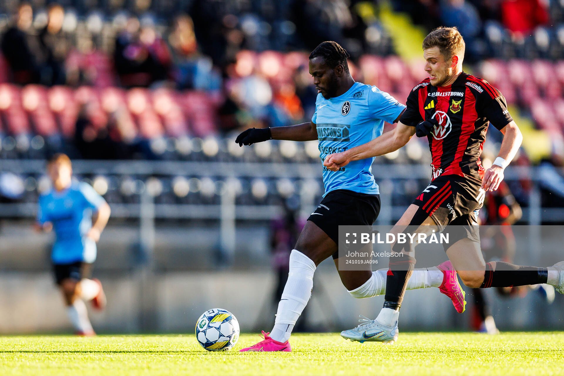 Landskronas Kofi Asare och Östersunds Mykola Musolitin