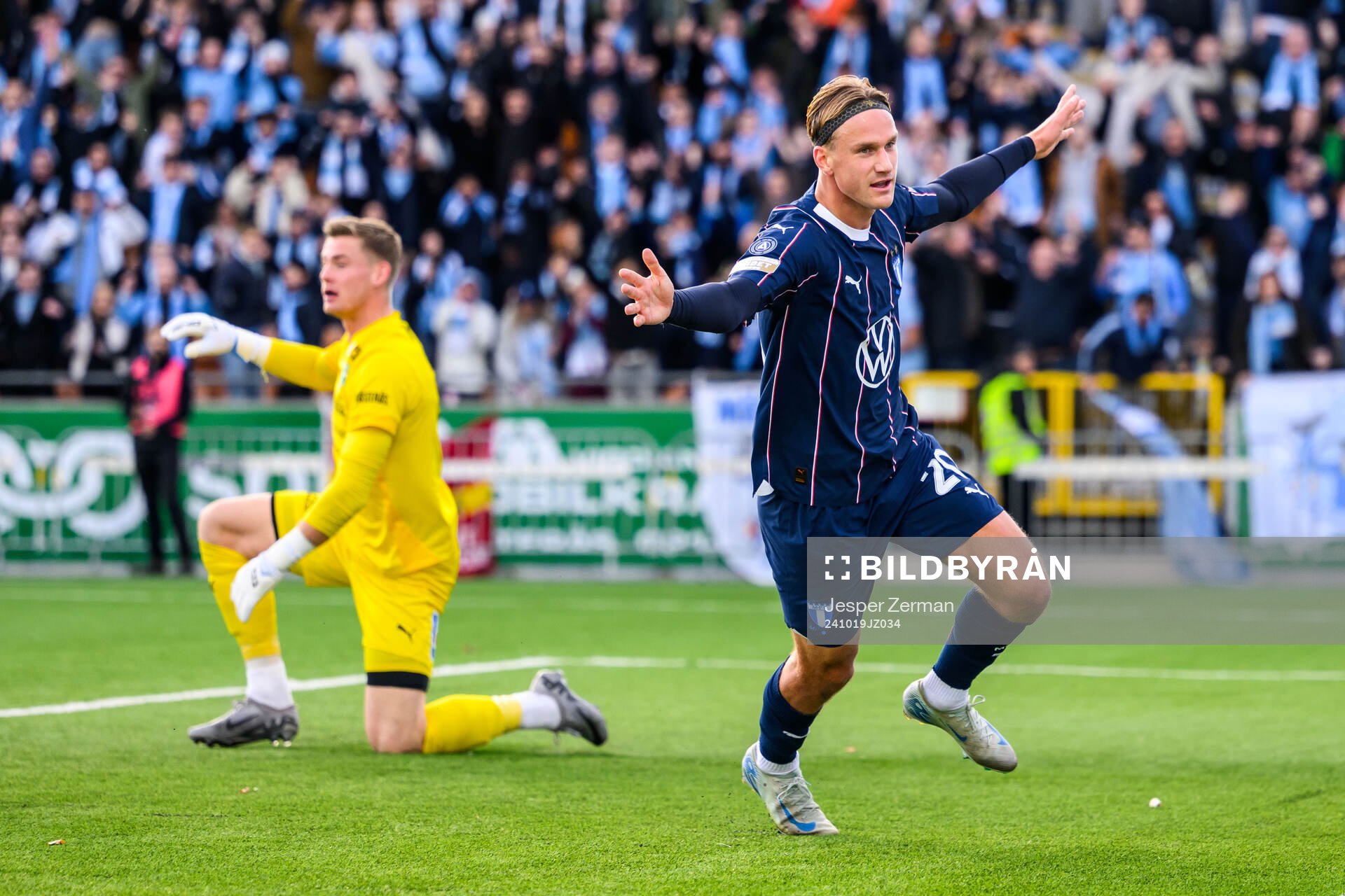 Malmö FFs Erik Botheim jublar