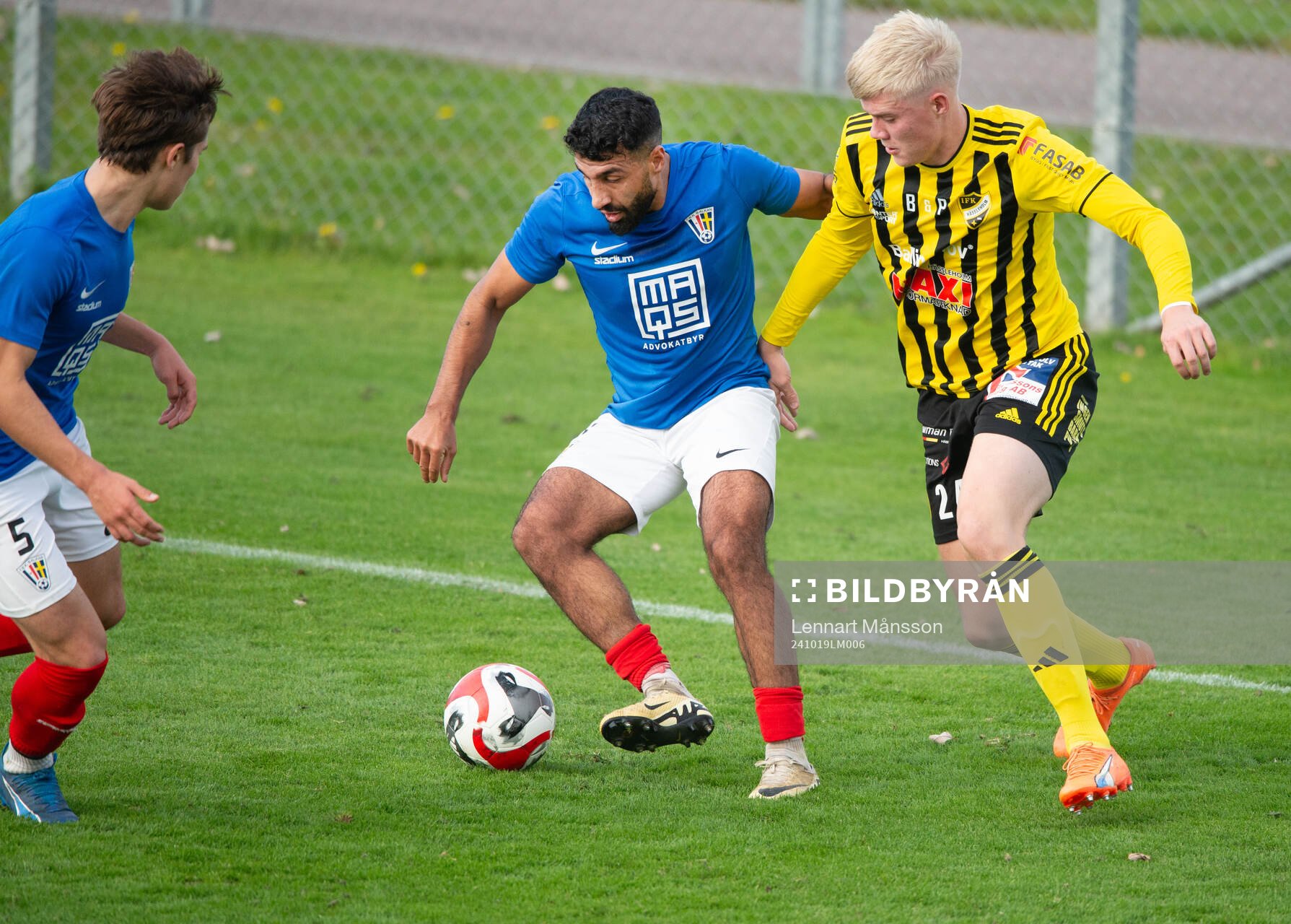 IFK Hässleholms Linus Roslund i matchen i division 2