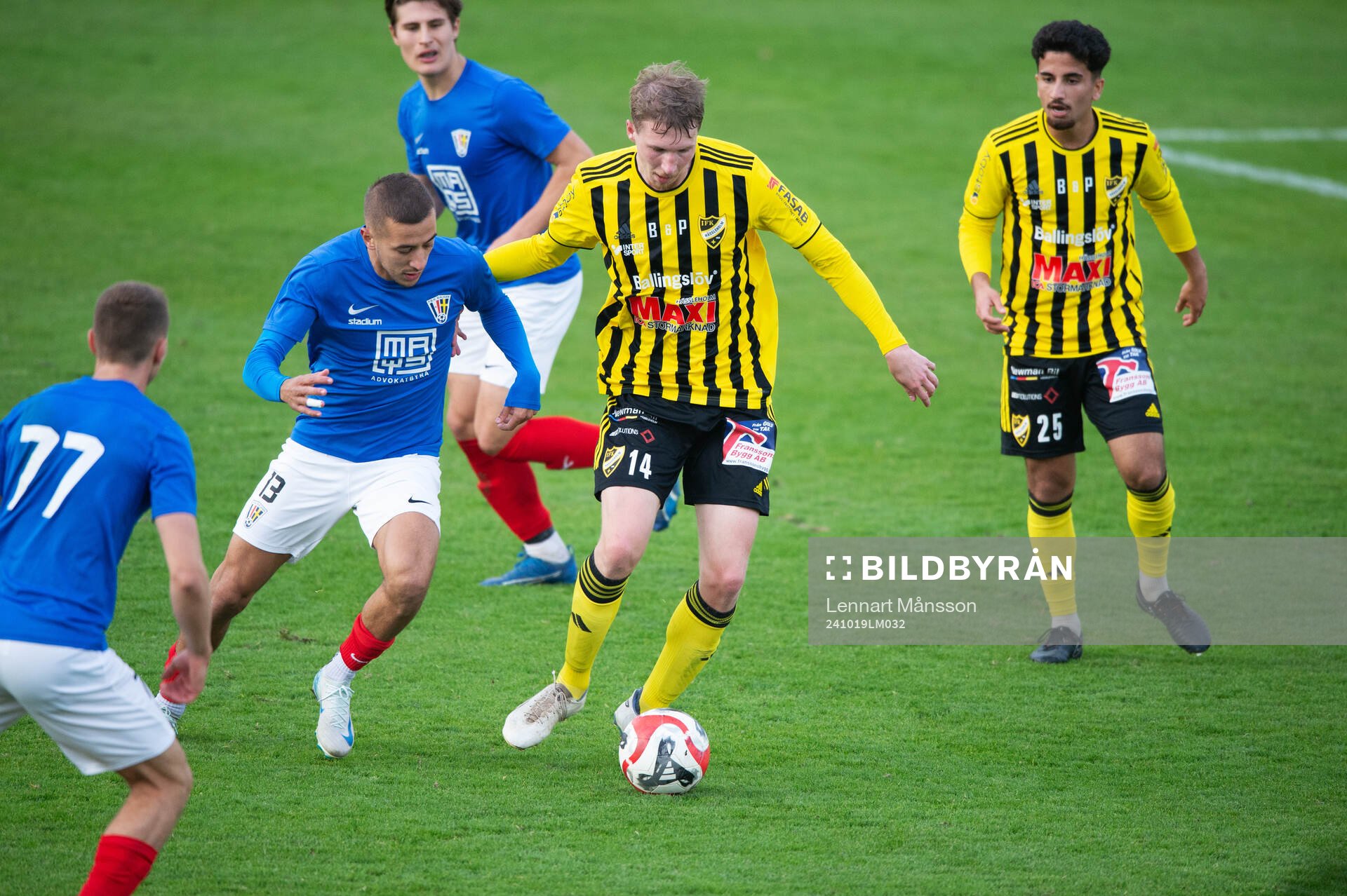 IFK Hässleholms Hugo Arvidsson  i matchen i division 2