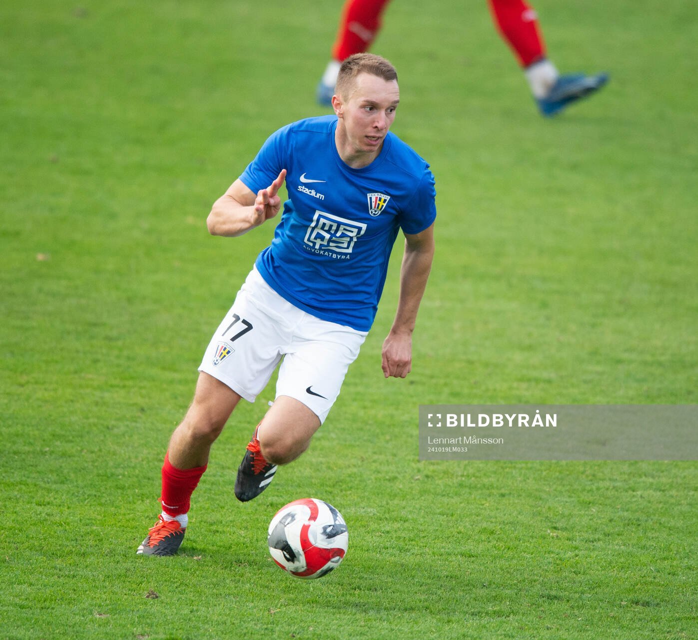 Balkans Alexander Pavlovic i matchen i division 2 mellan