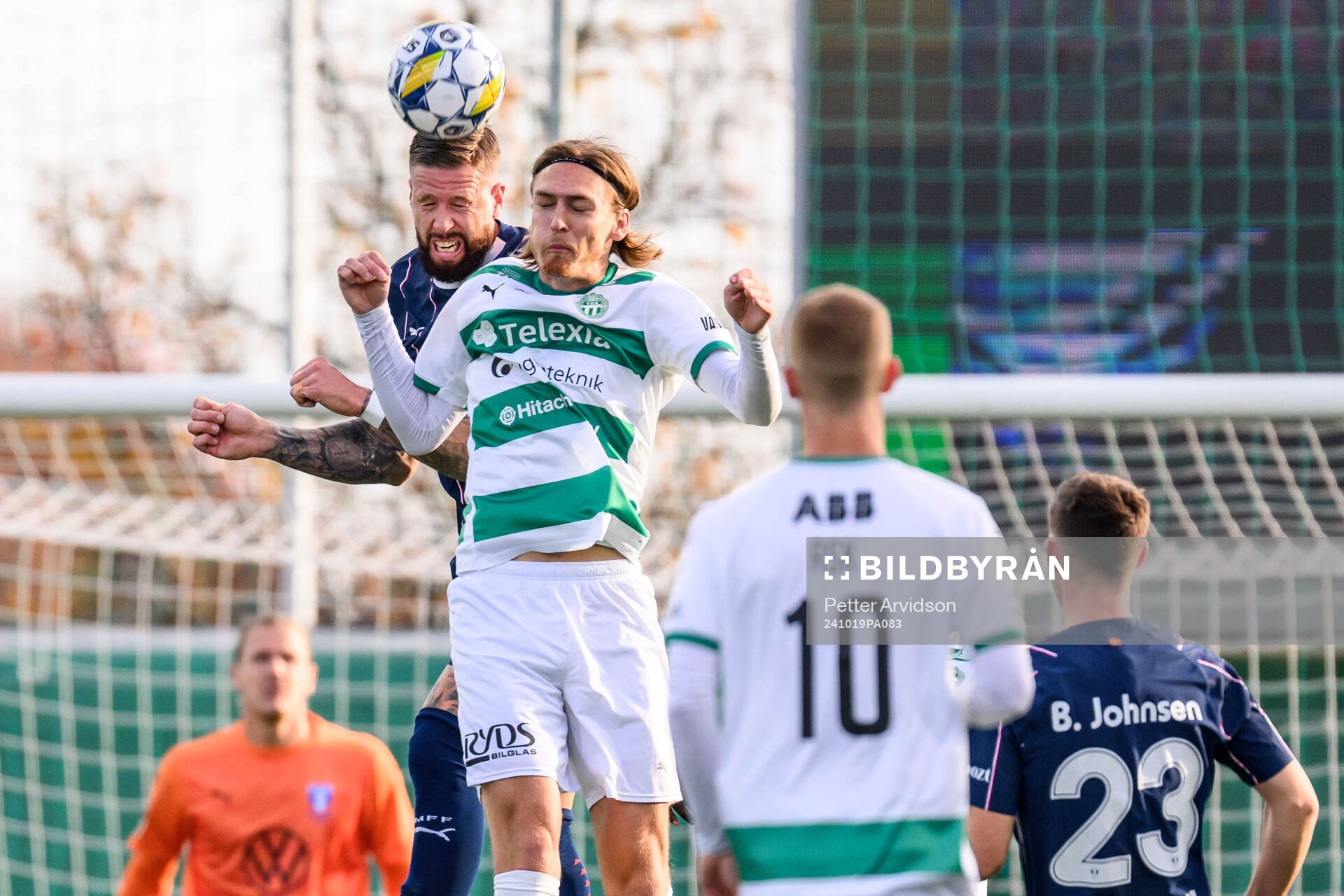 Malmö FFs Pontus Jansson och Västerås Gustav Granath
