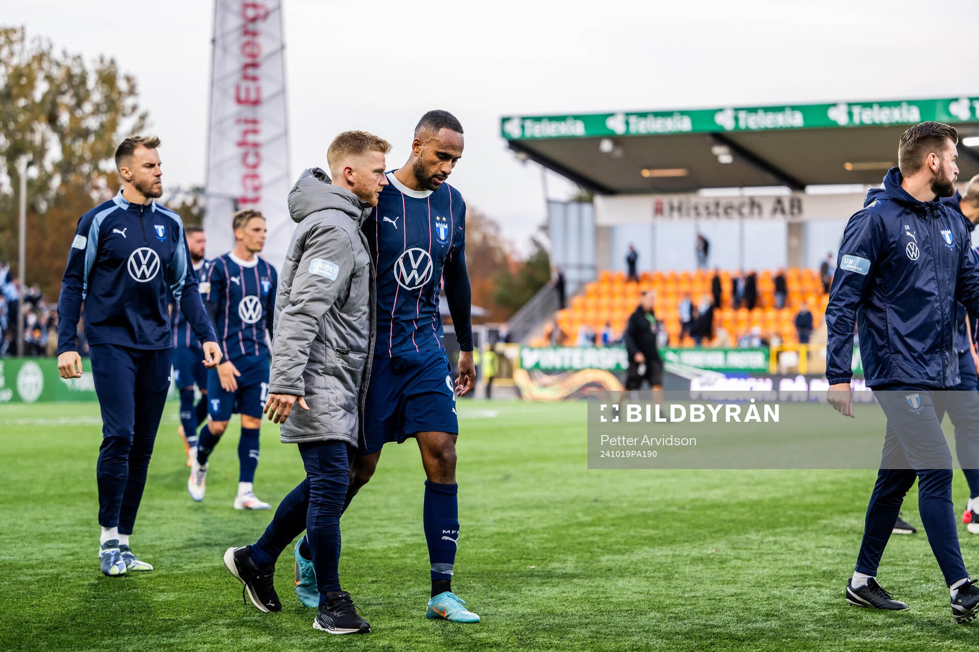 Malmö FFs Anders Christiansen och Isaac Kiese Thelin deppar